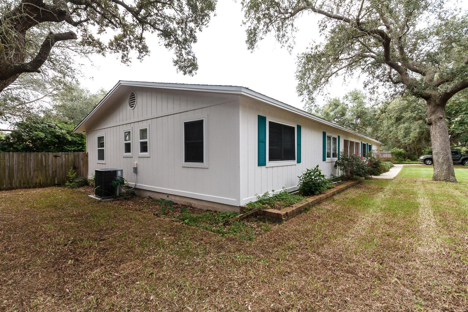 WHISPER BAY - Residential