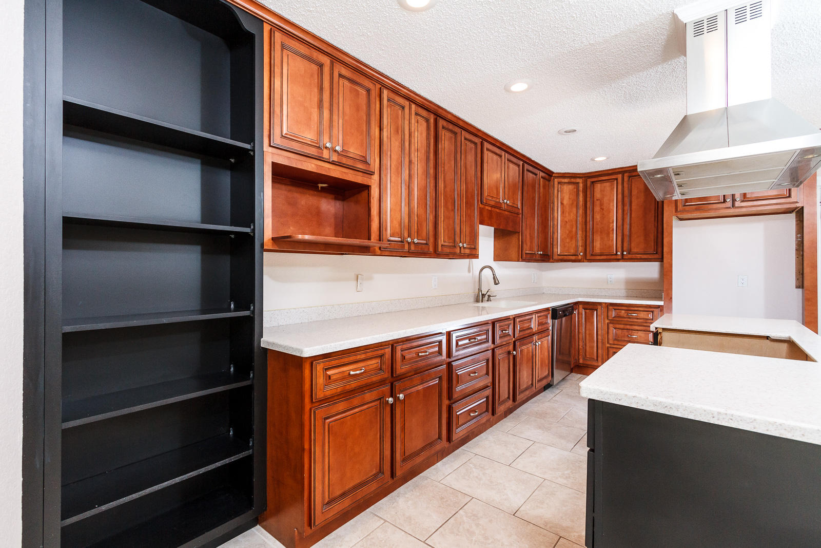 WHISPER BAY - Residential