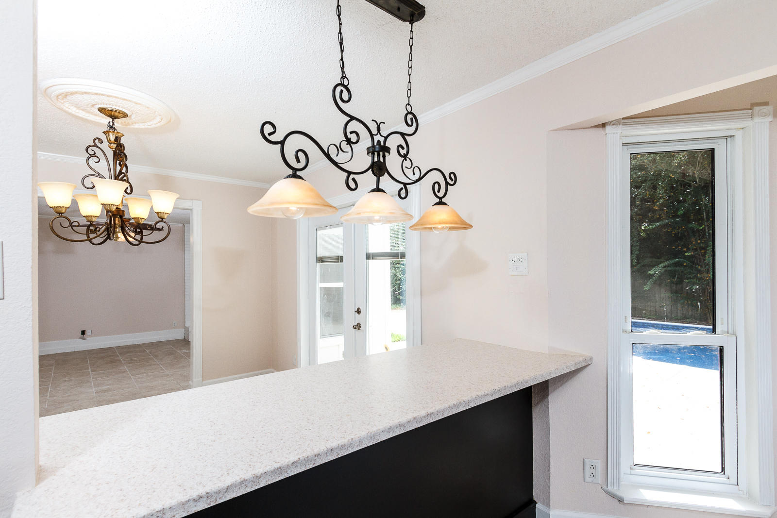 WHISPER BAY - Residential