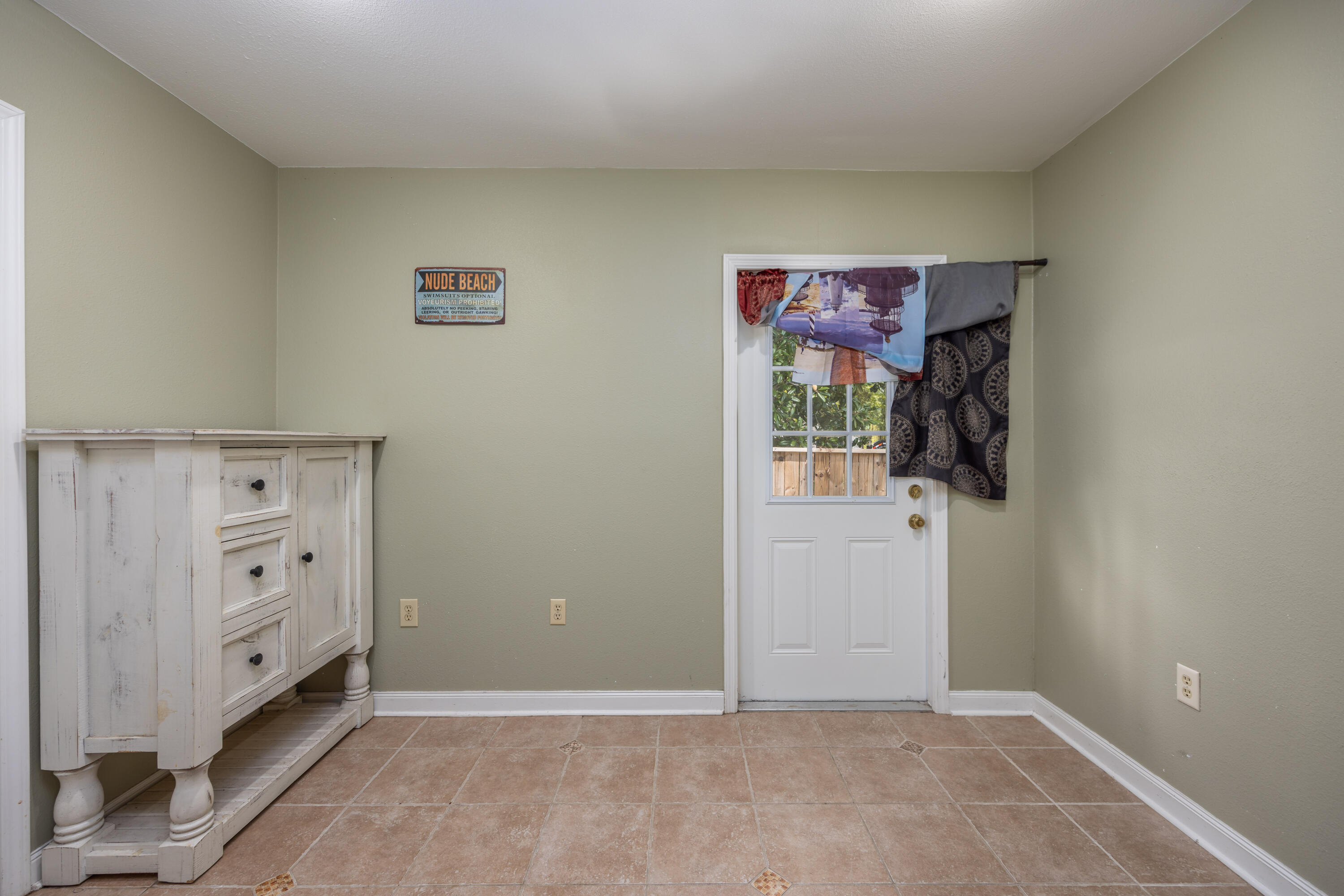 NO RECORDED SUBDIVISION - Residential