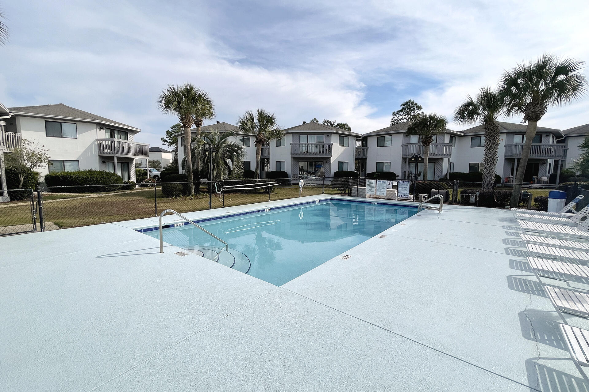 CRYSTAL VILLAGE 2 CONDO PH 3 - Residential