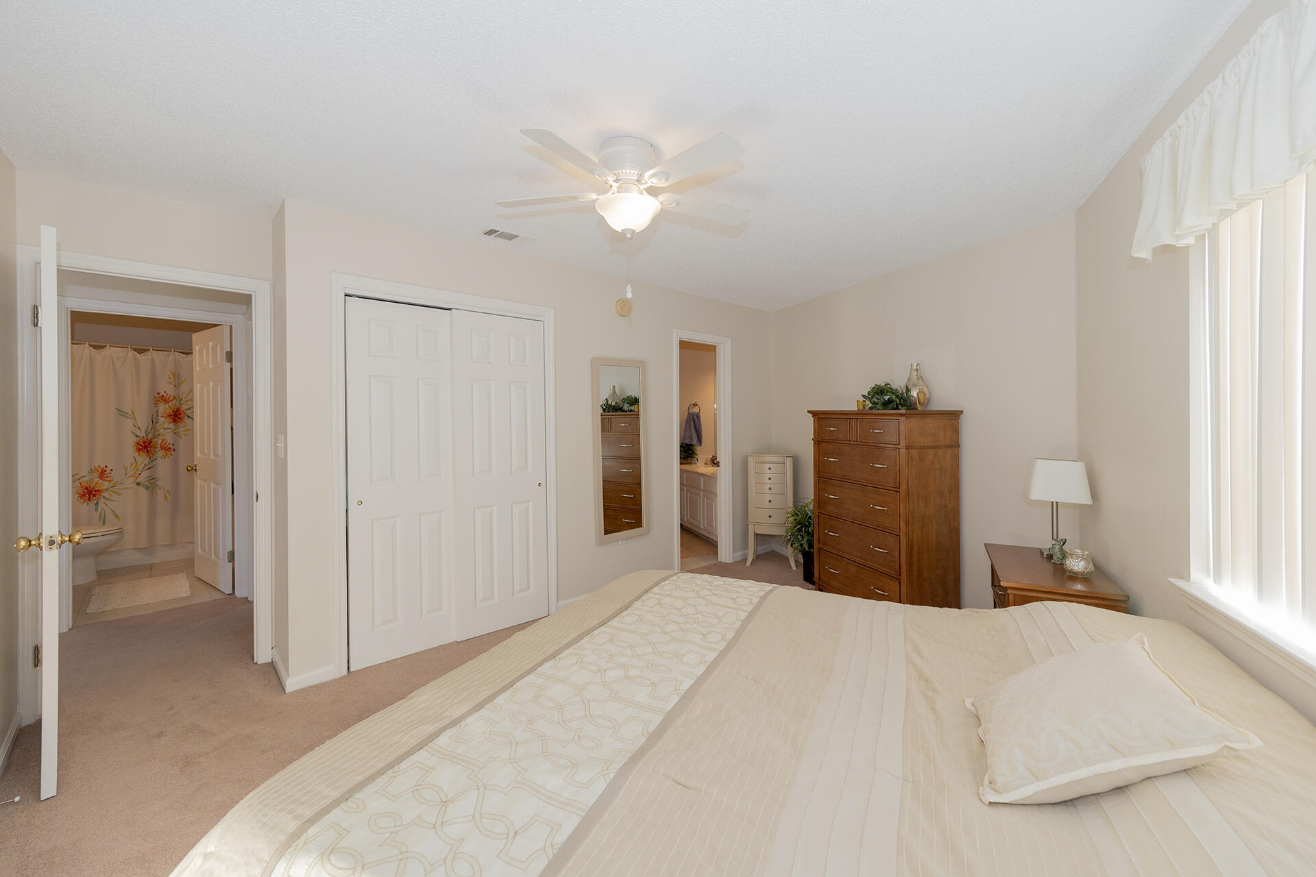 CRYSTAL VILLAGE 2 CONDO PH 3 - Residential