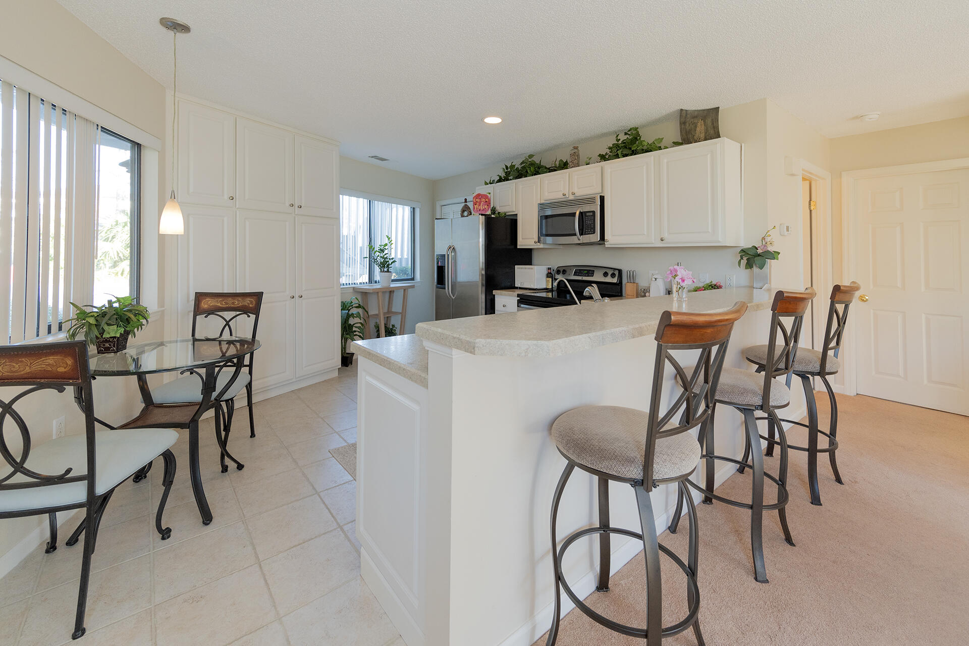 CRYSTAL VILLAGE 2 CONDO PH 3 - Residential