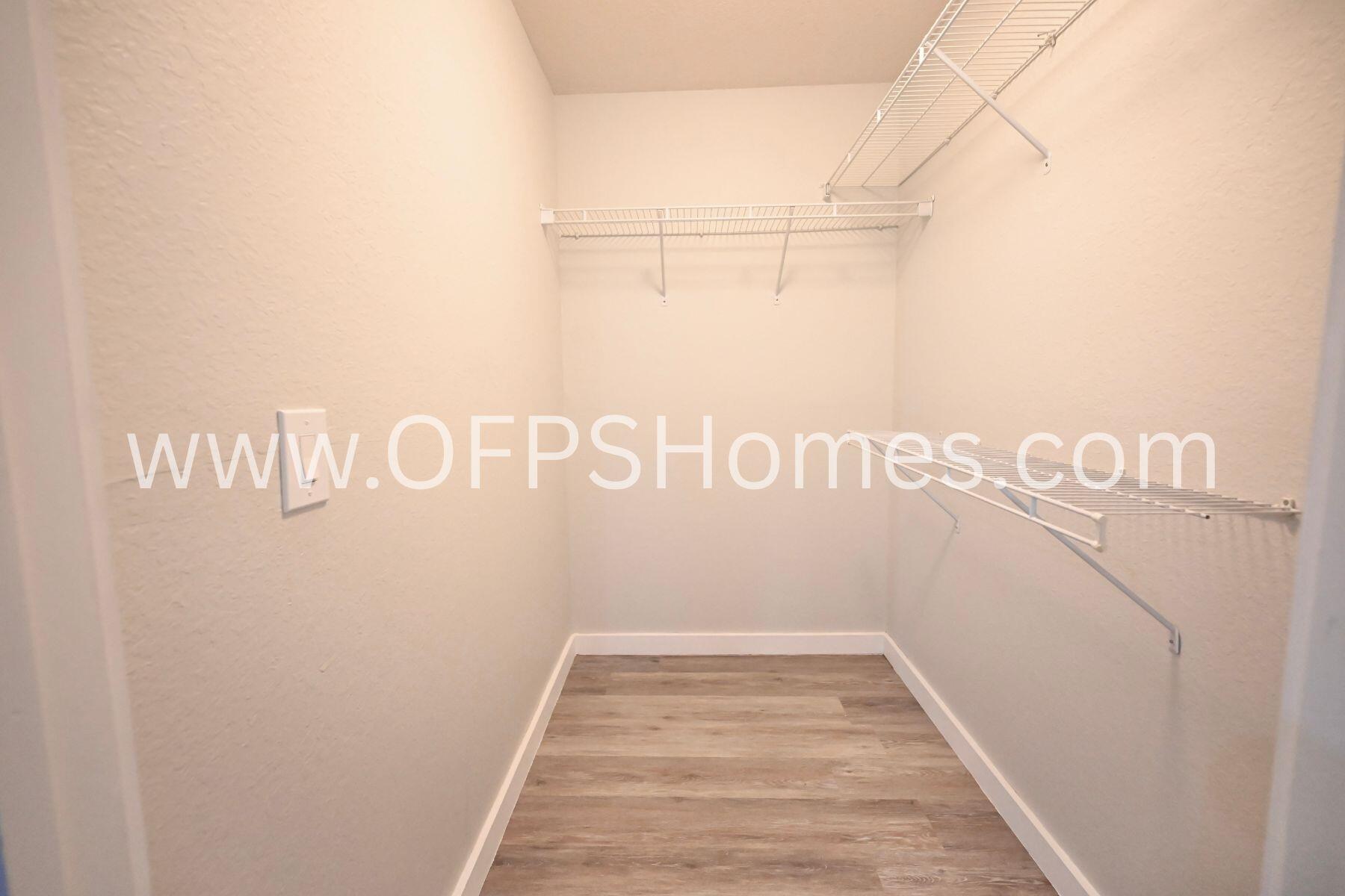 INDIAN LAKE - Residential Lease