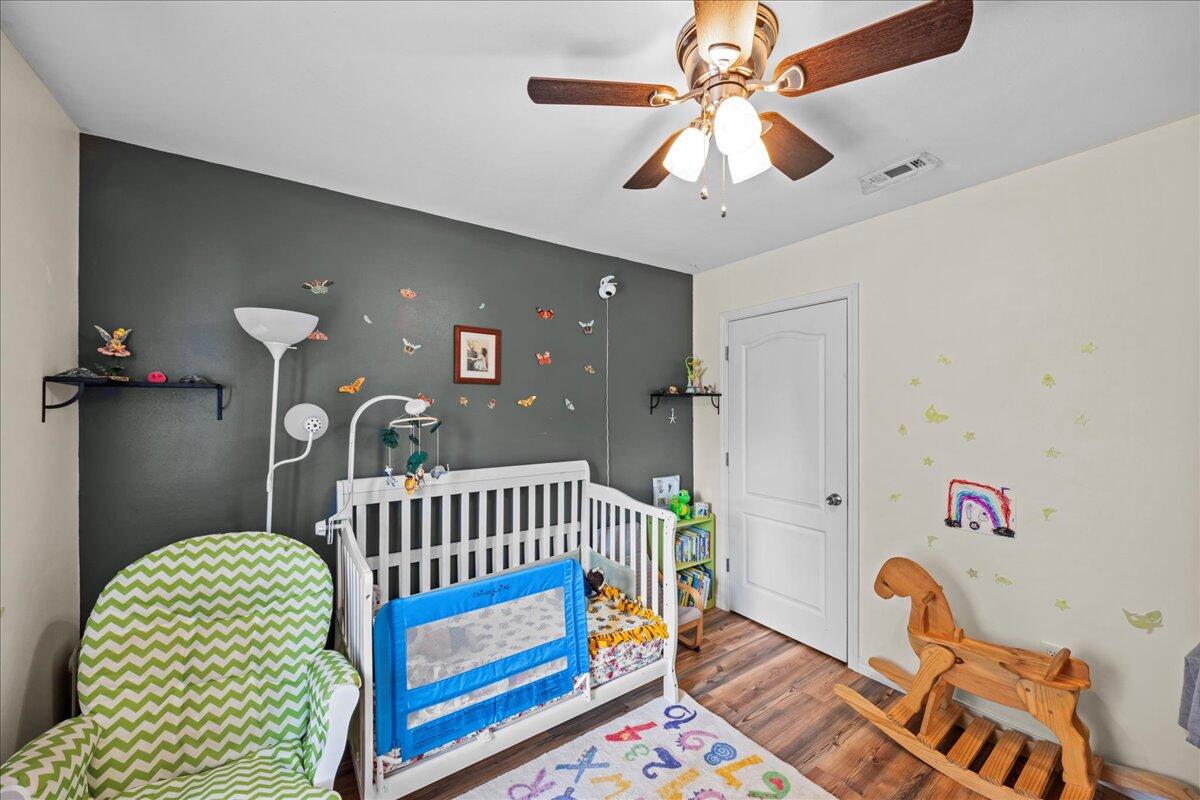 OAKWOOD LAKES ESTATES - Residential