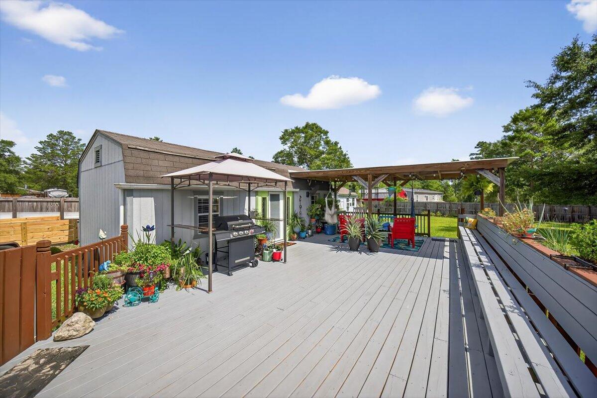 OAKWOOD LAKES ESTATES - Residential
