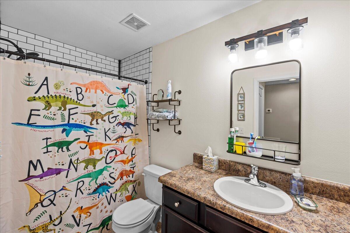 OAKWOOD LAKES ESTATES - Residential