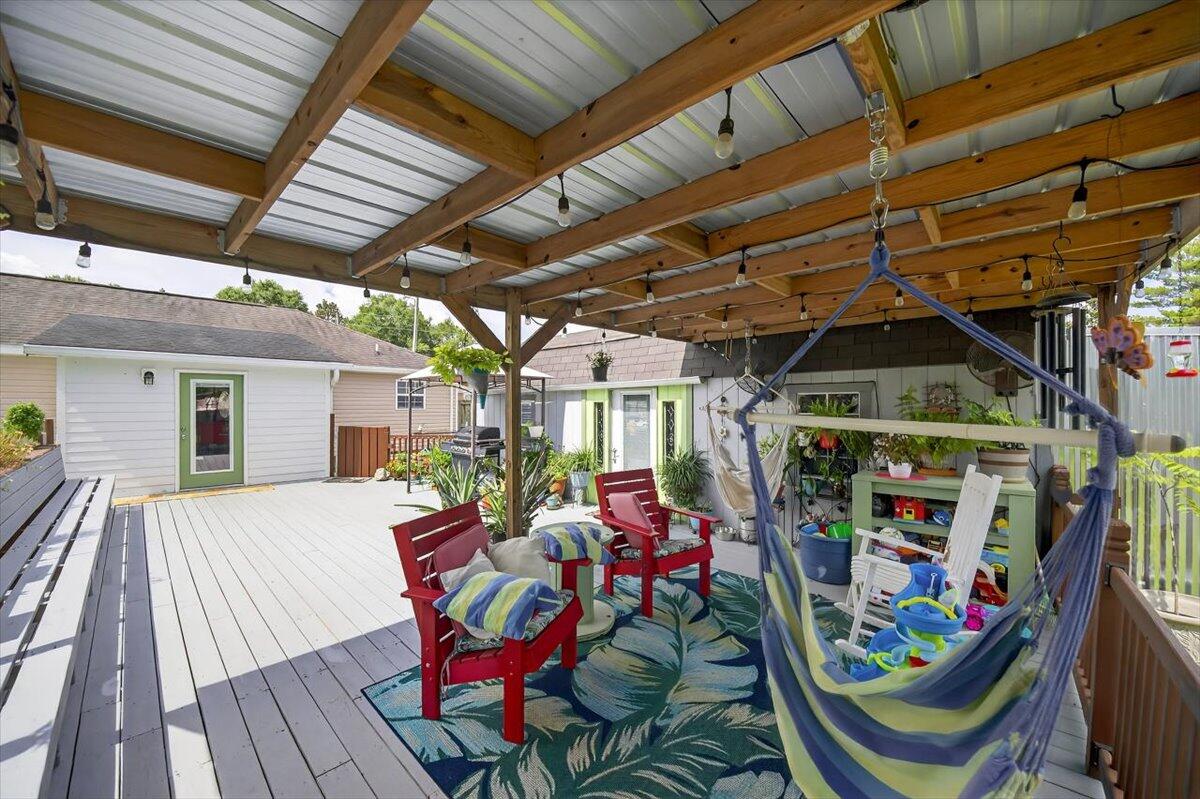 OAKWOOD LAKES ESTATES - Residential