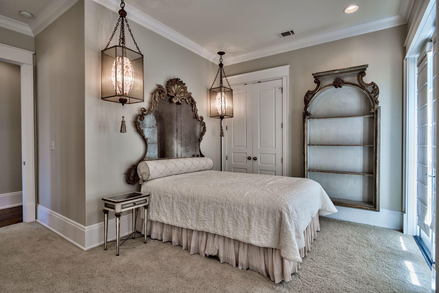 ISLAND ESTATES - Residential