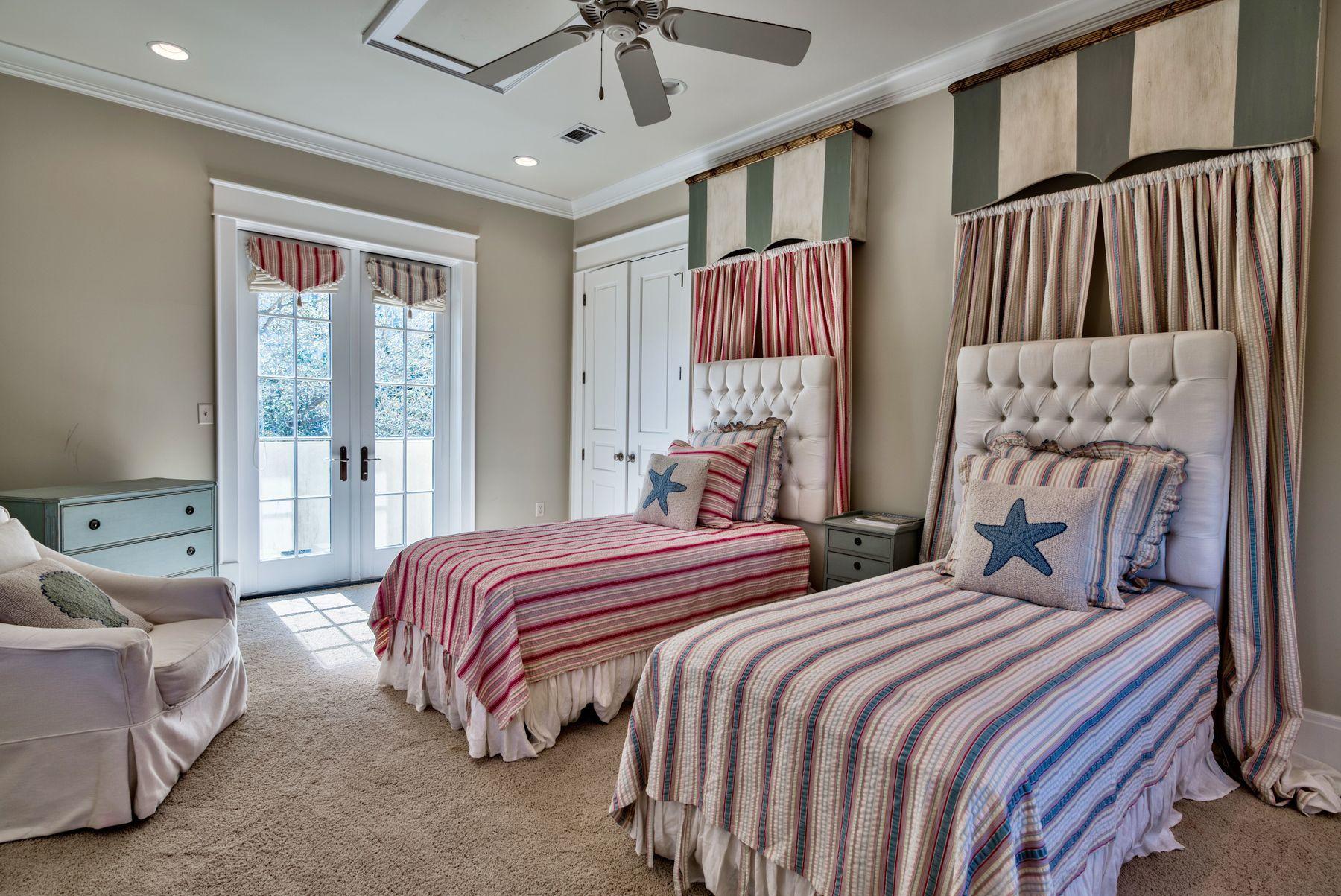 ISLAND ESTATES - Residential