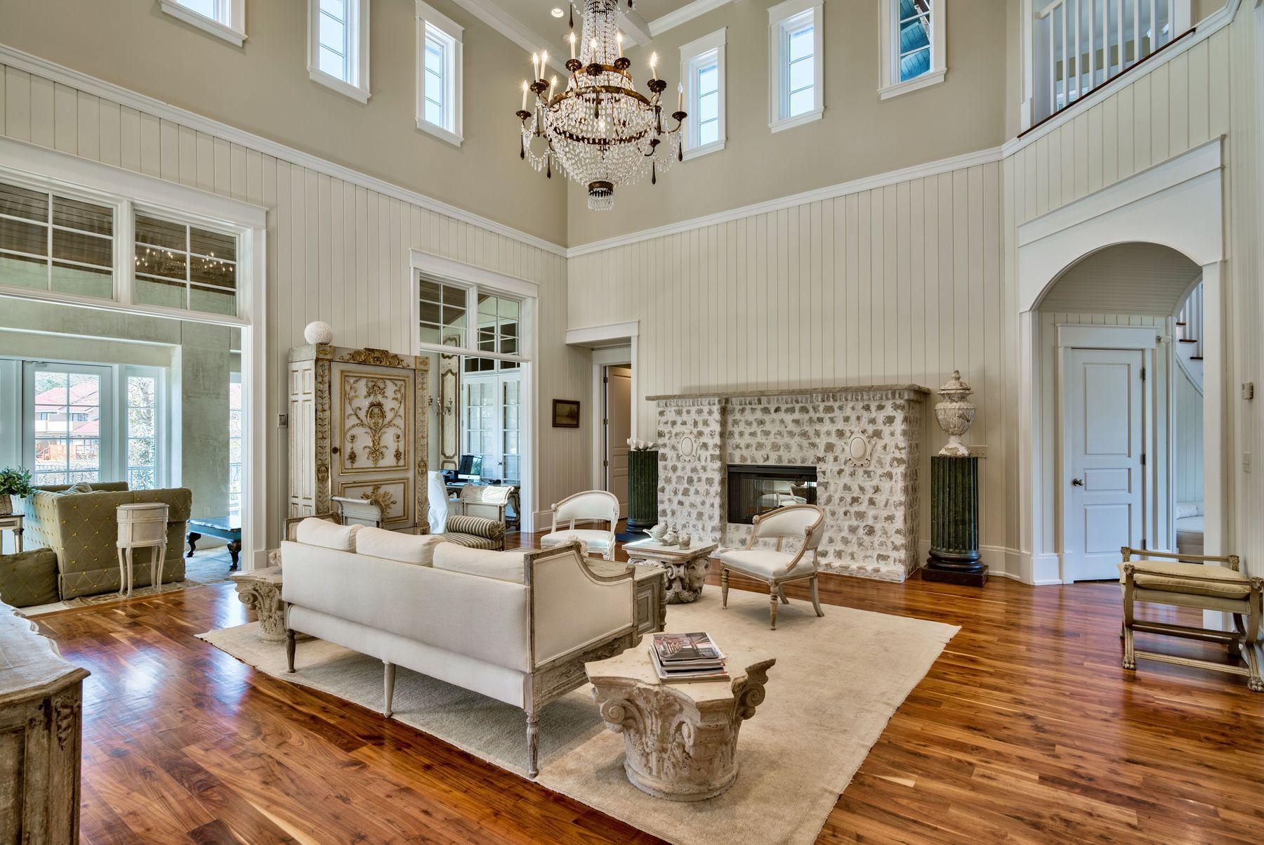 ISLAND ESTATES - Residential
