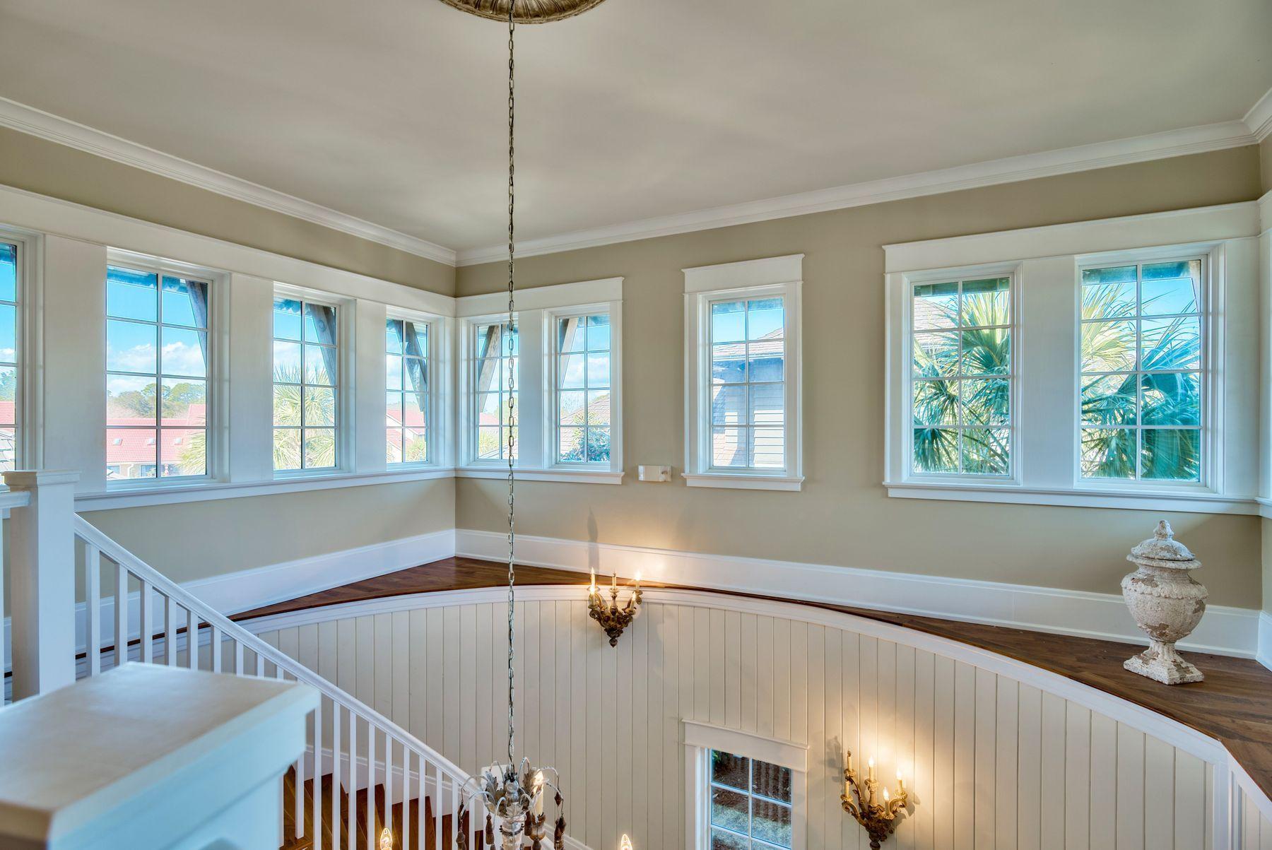 ISLAND ESTATES - Residential