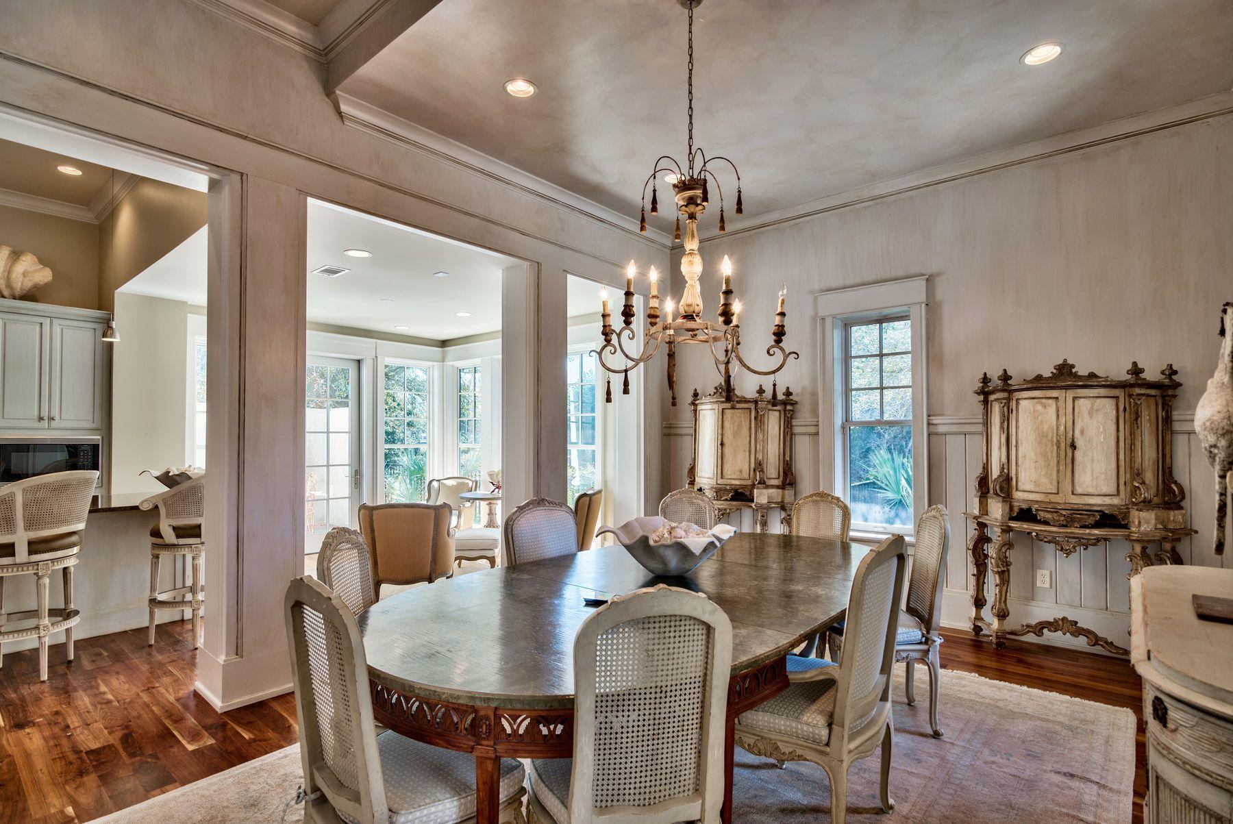 ISLAND ESTATES - Residential