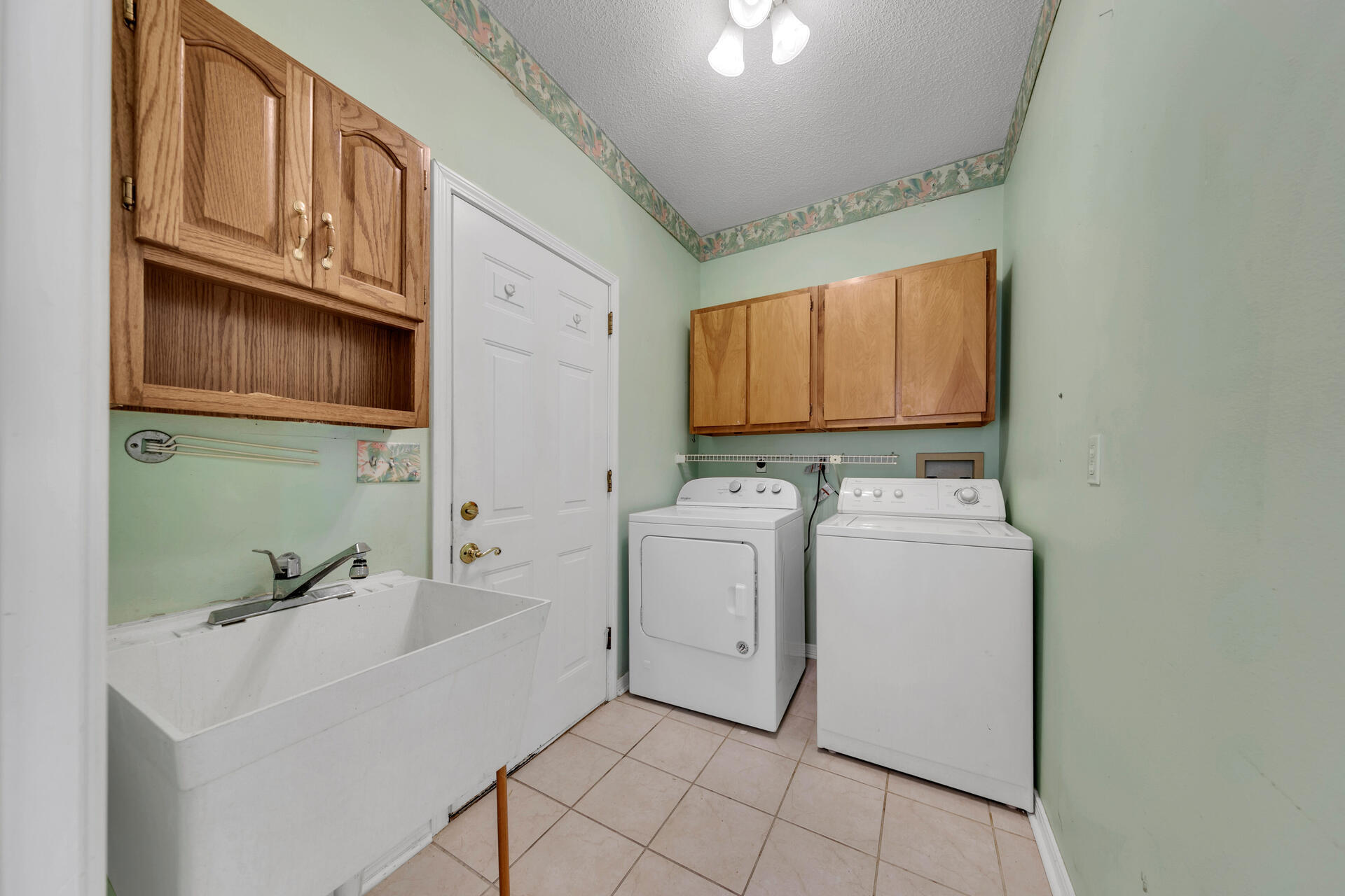SOUTHWIND PH 2 at B/B Lot 27 Blk B - Residential