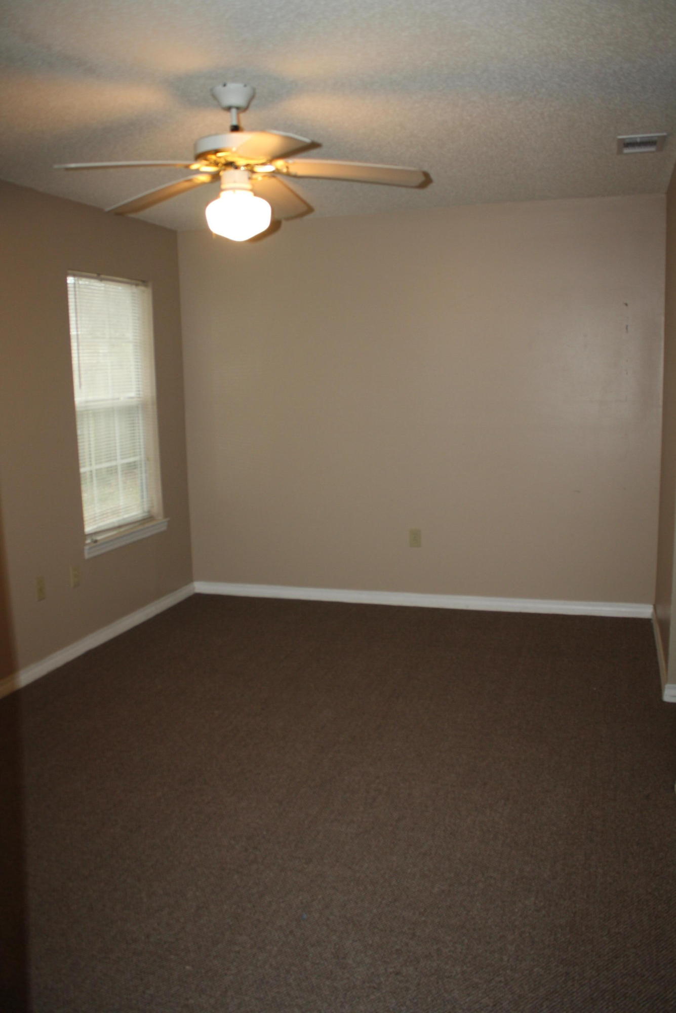 SOUTHVIEW ESTATES - Residential Lease