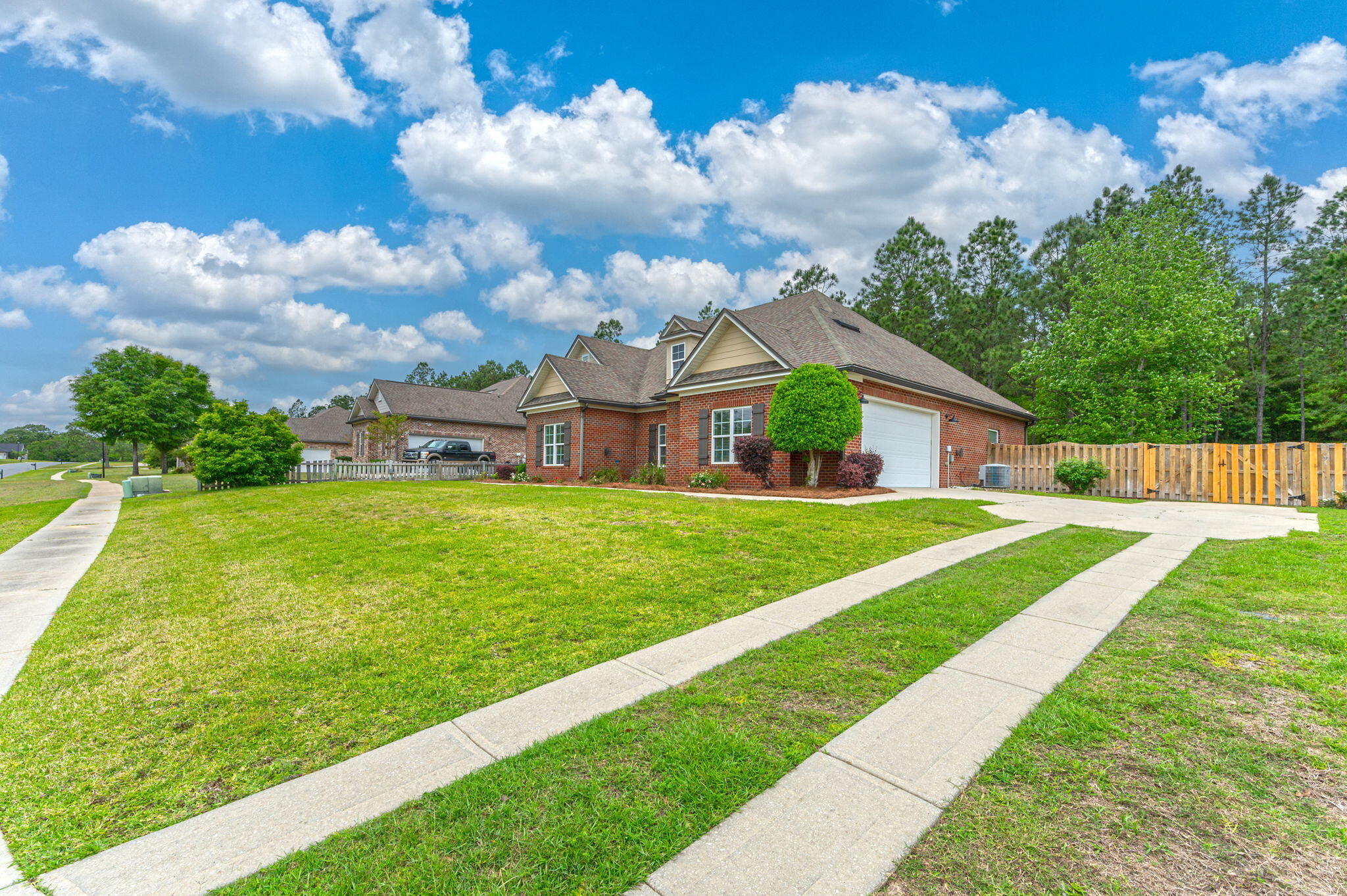 MILL CREEK FARMS - Residential