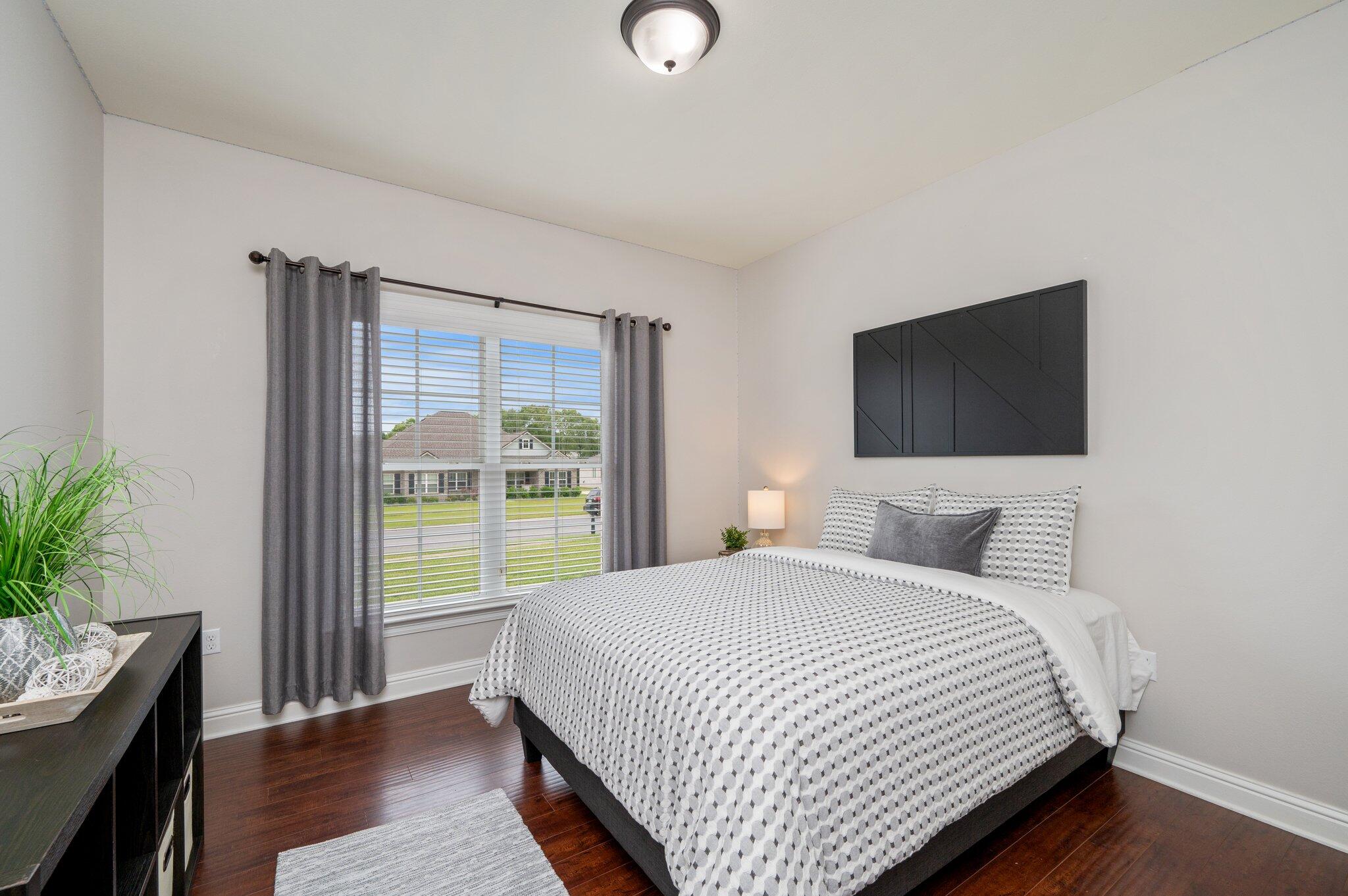 MILL CREEK FARMS - Residential