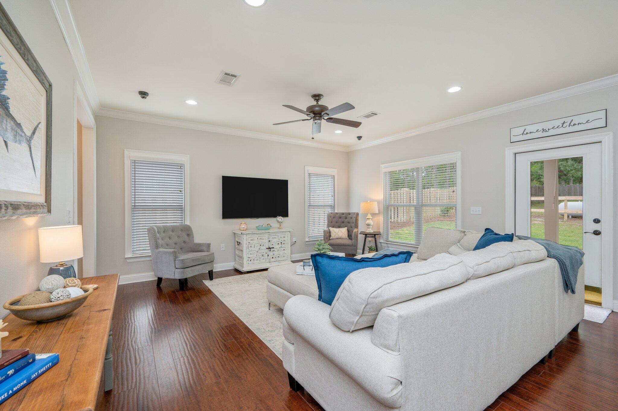 MILL CREEK FARMS - Residential