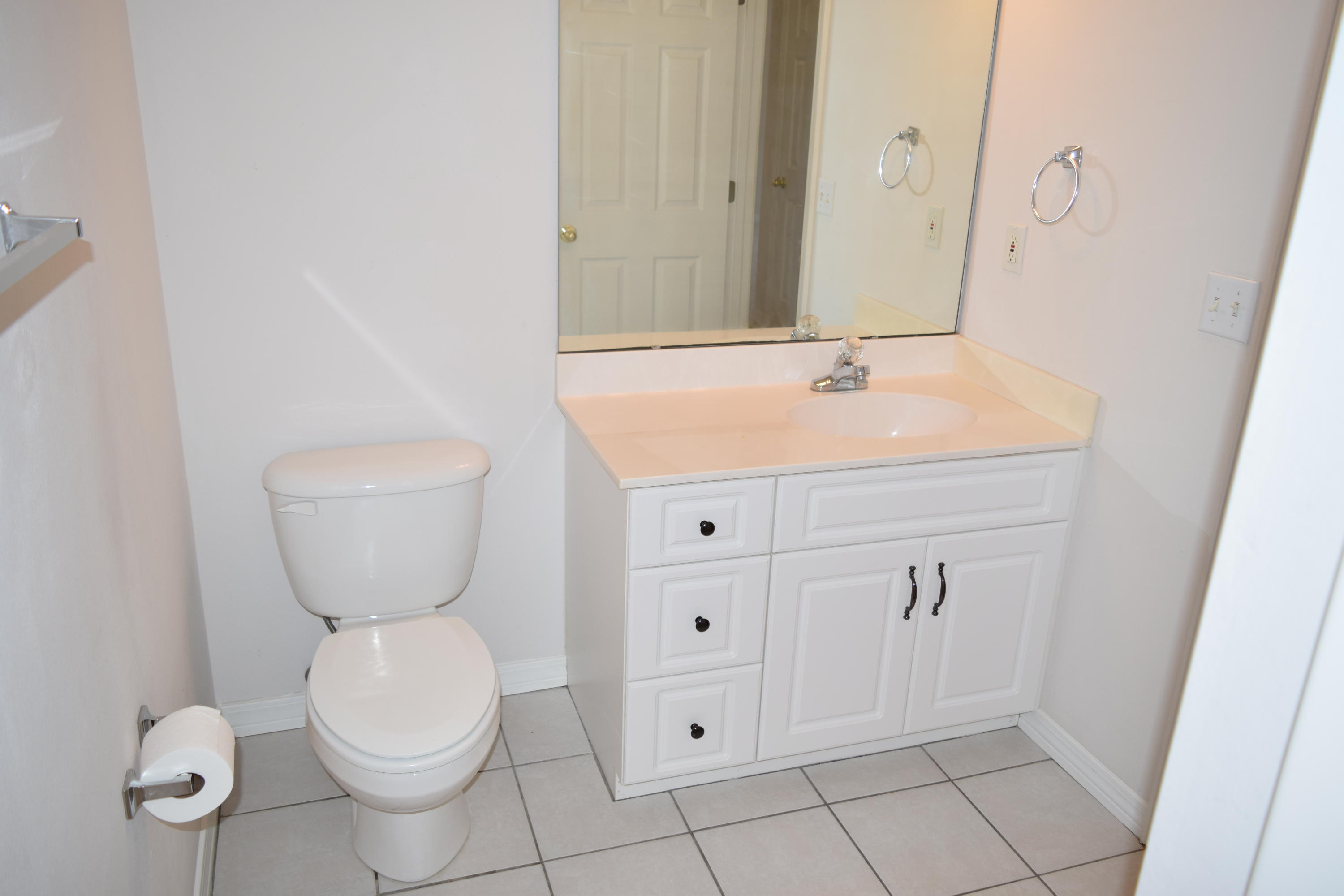 THE OAKS AT NICEVILLE - Residential