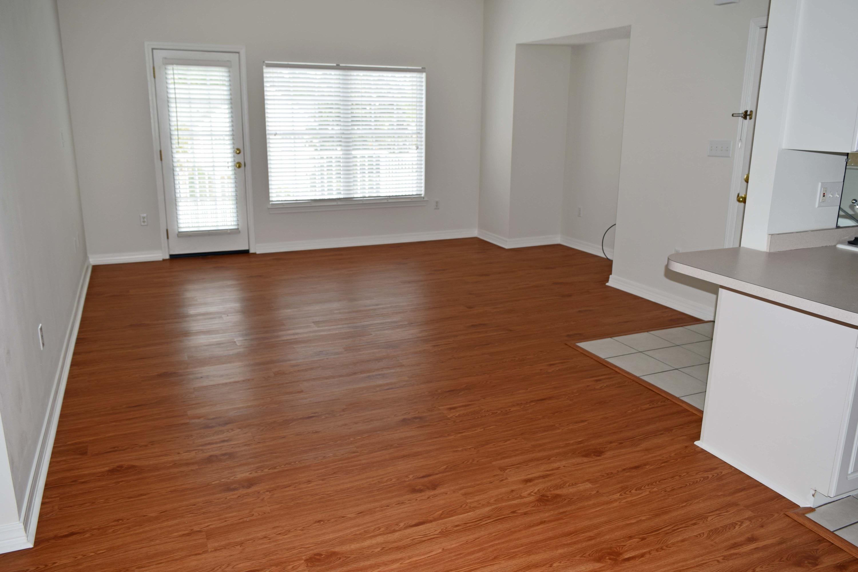 THE OAKS AT NICEVILLE - Residential