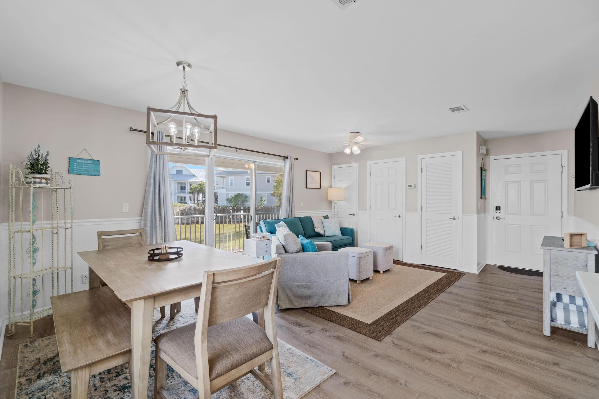 BEACHSIDE VILLAS CONDO - Residential