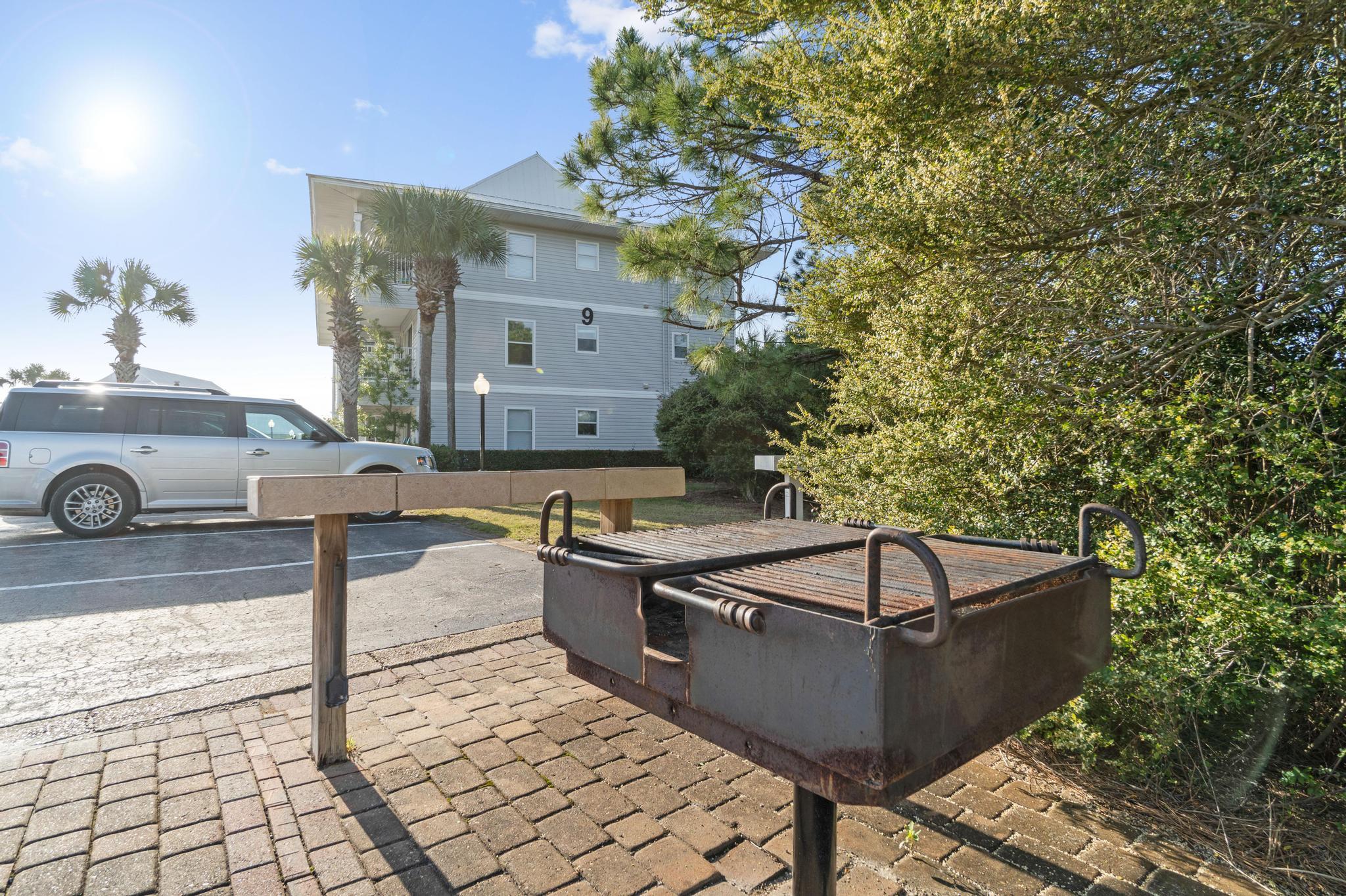 BEACHSIDE VILLAS CONDO - Residential