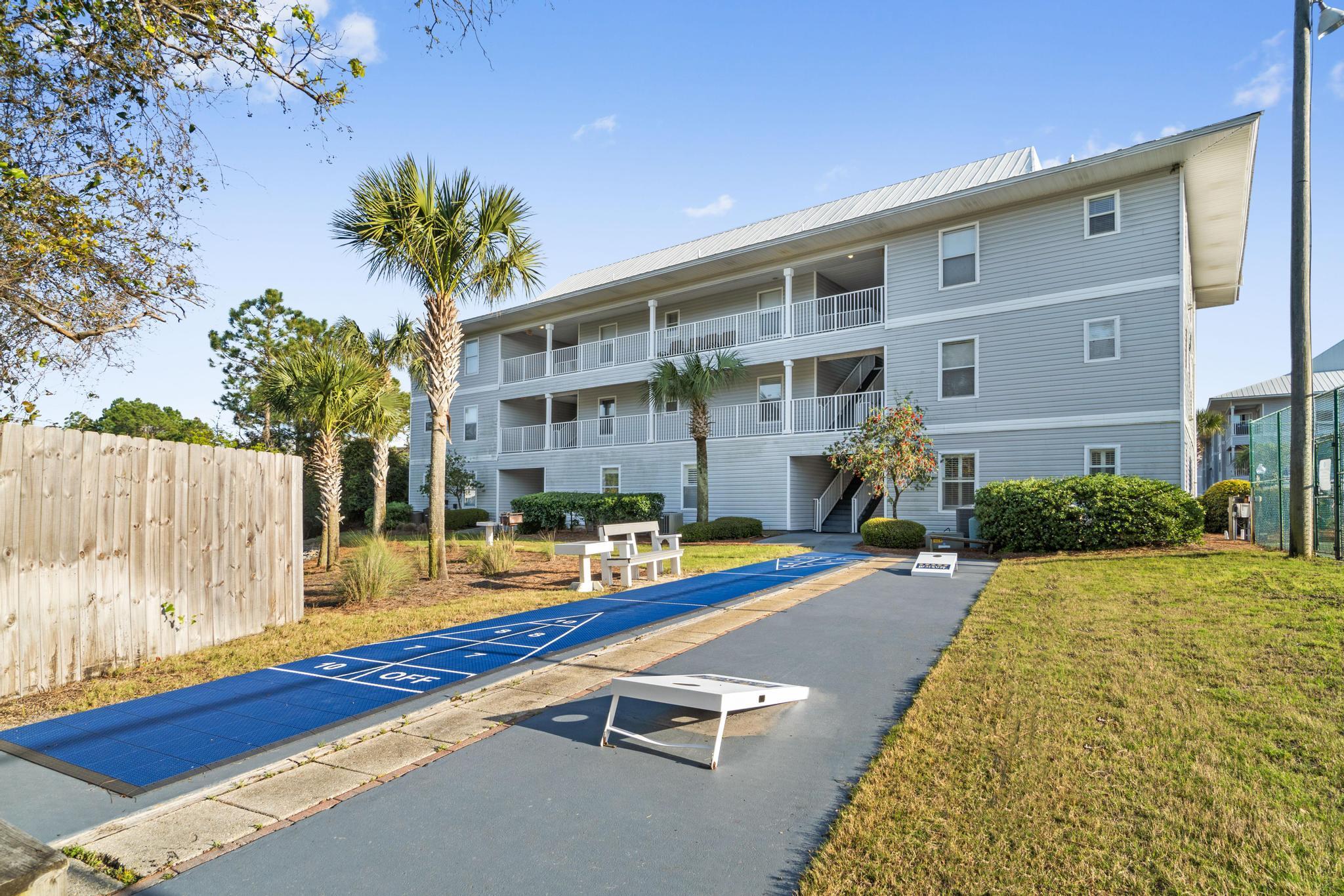 BEACHSIDE VILLAS CONDO - Residential