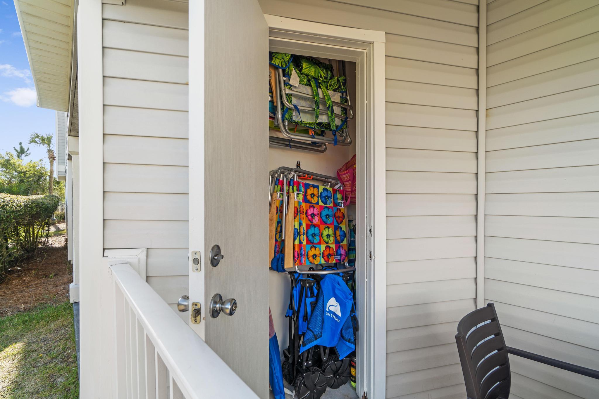 BEACHSIDE VILLAS CONDO - Residential