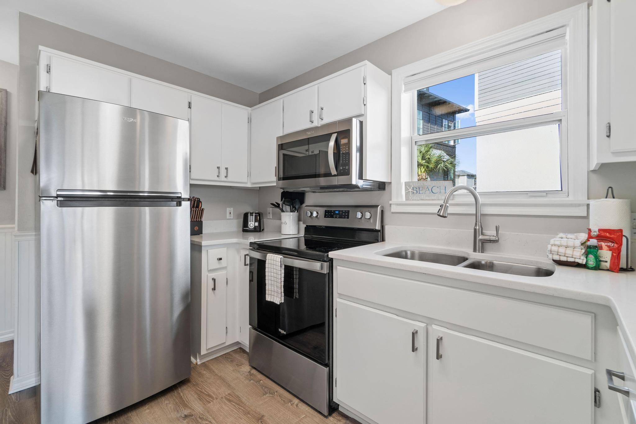 BEACHSIDE VILLAS CONDO - Residential