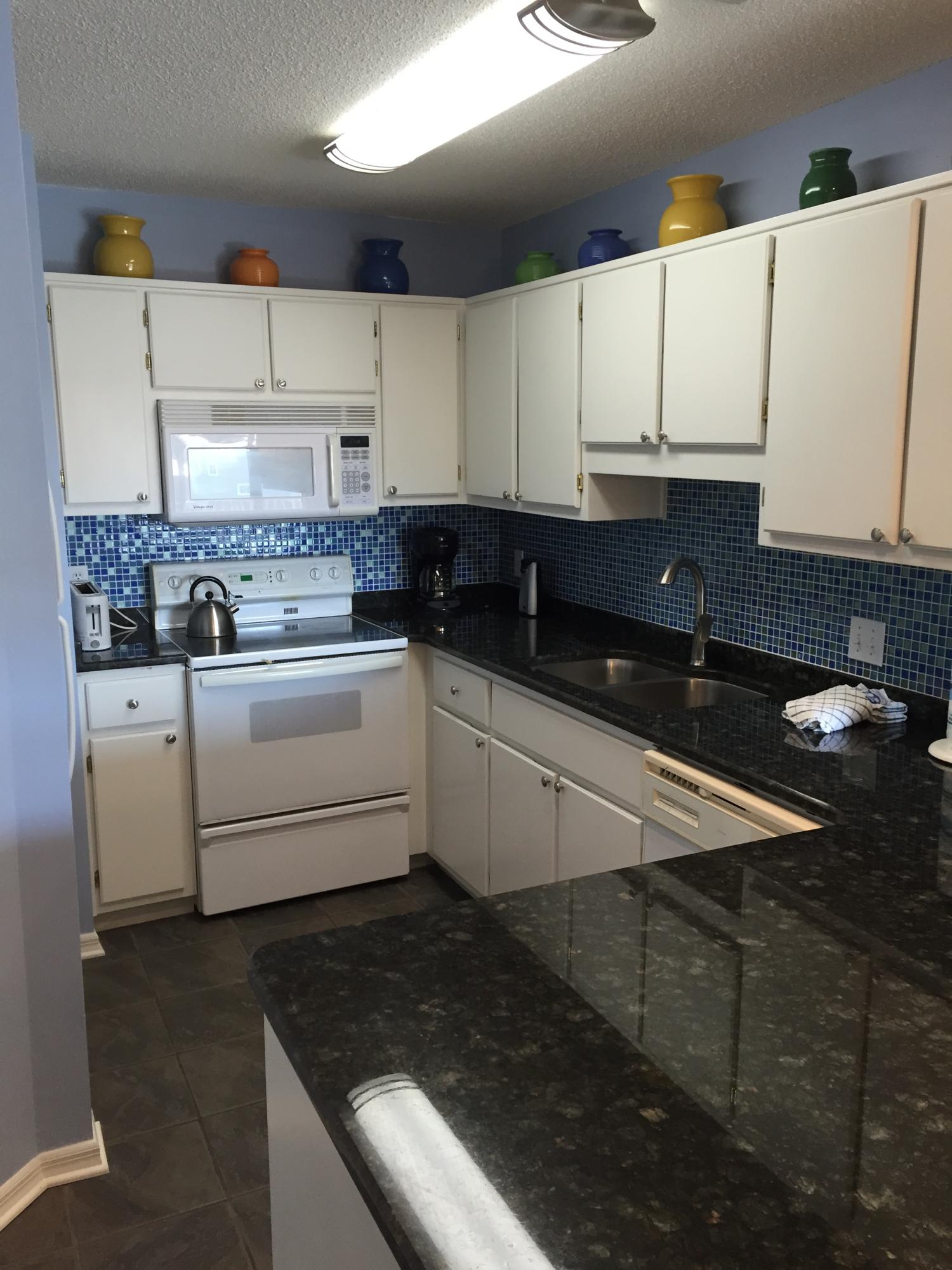 BEACHSIDE VILLAS CONDO - Residential