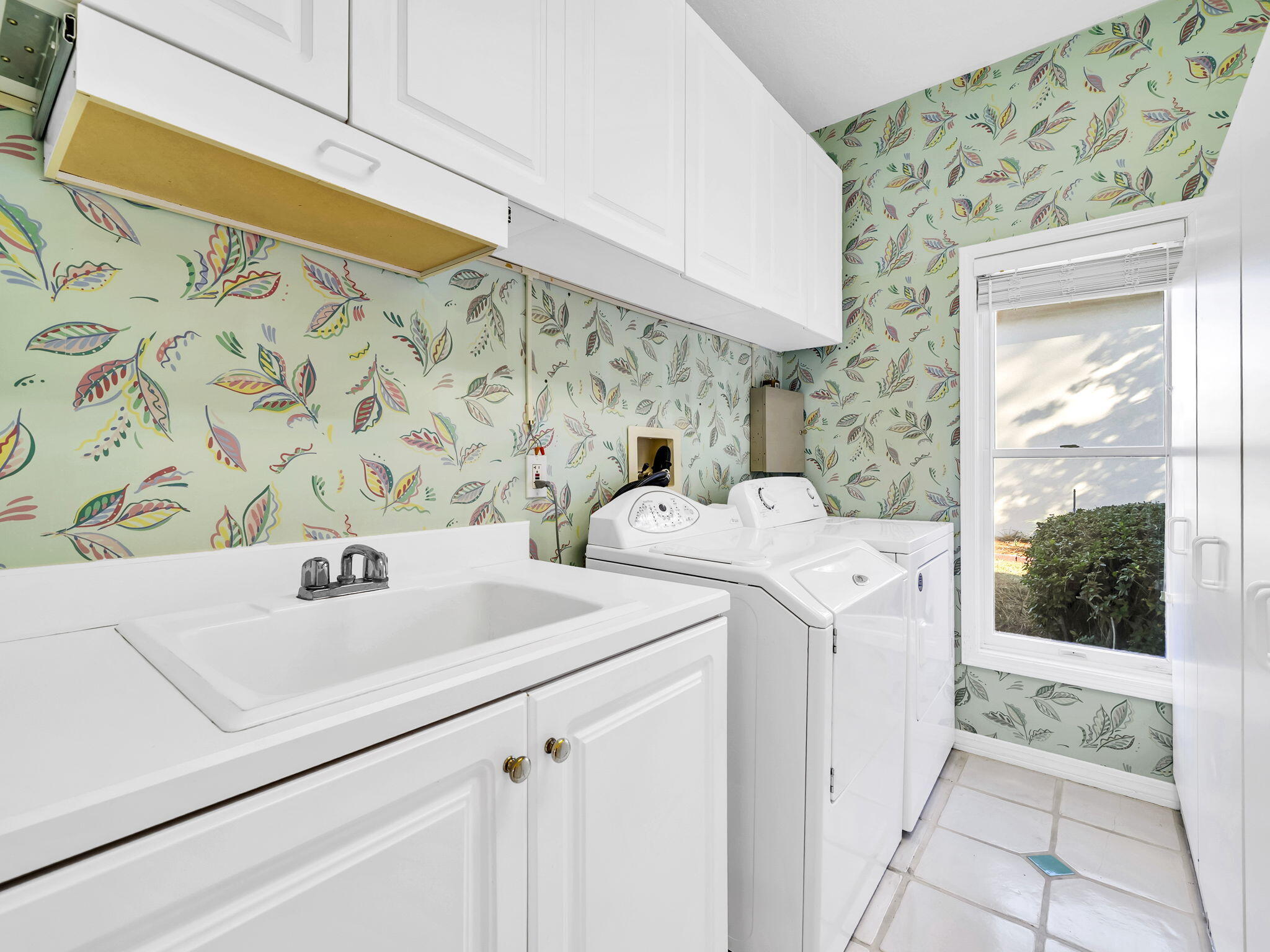 SUNSET BEACH PH 2 BLUEWATER BAY - Residential