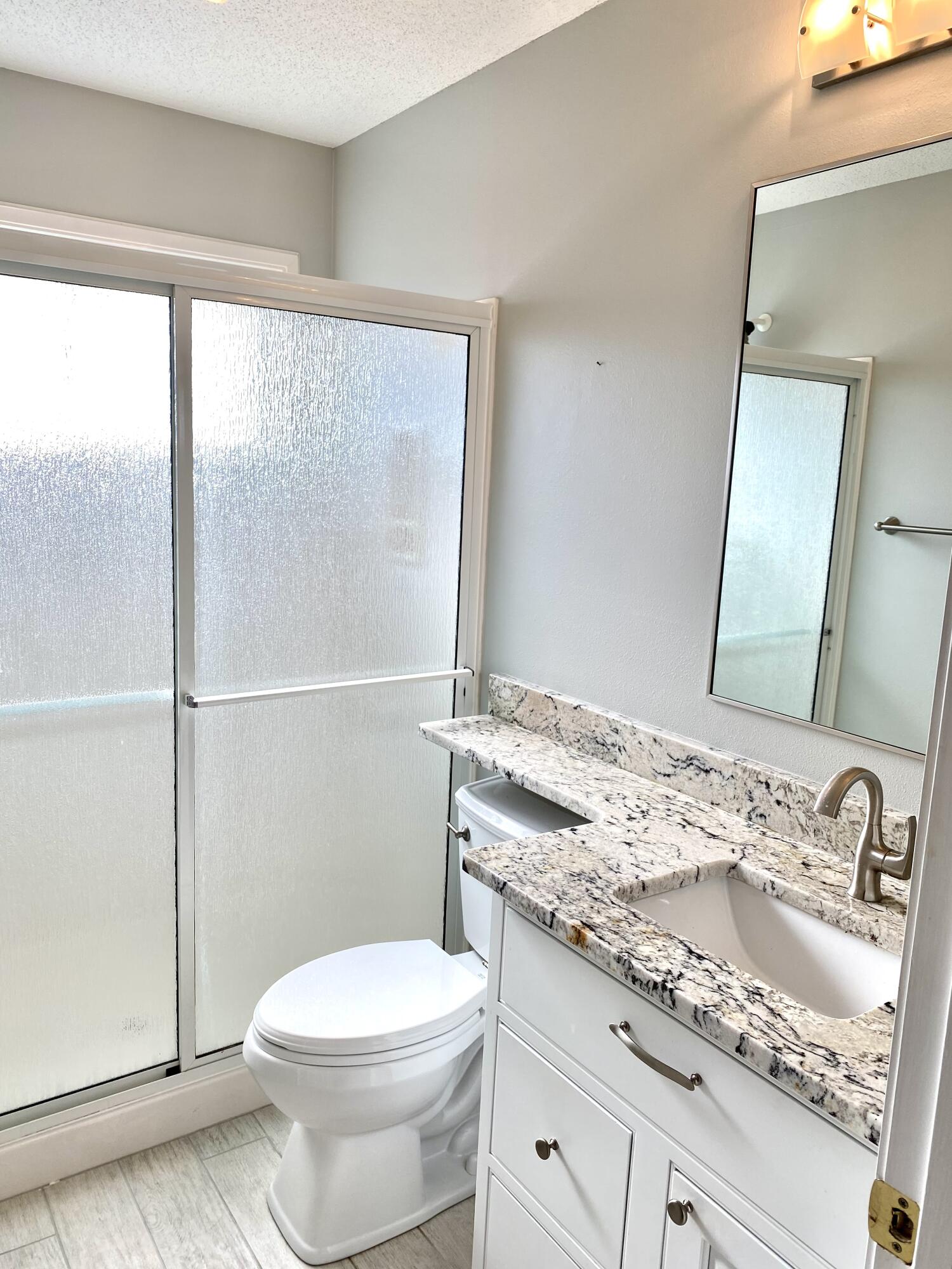 INDIAN LAKE - Residential Lease