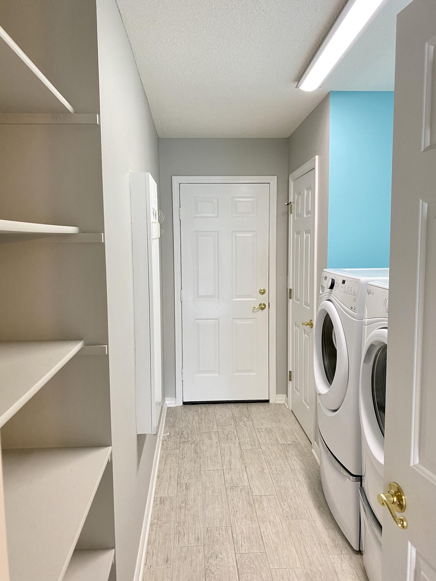 INDIAN LAKE - Residential Lease