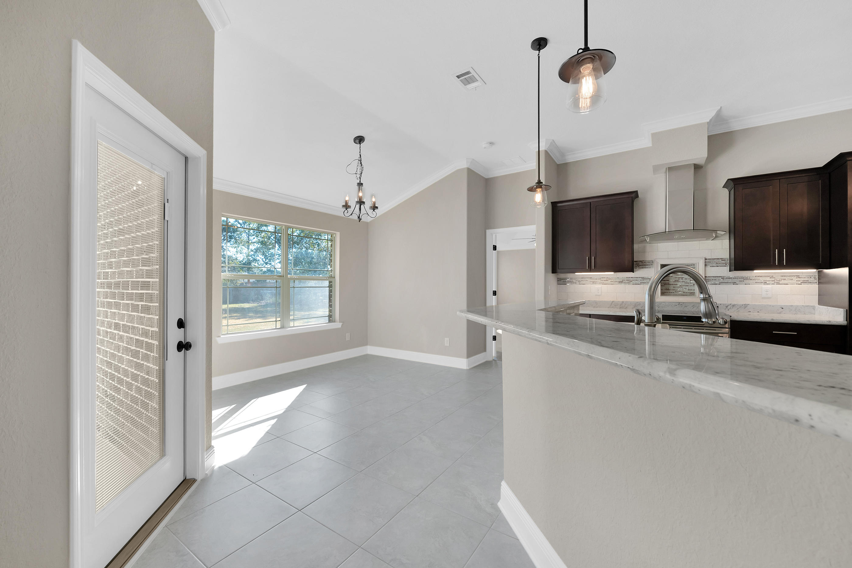 HOLLEY BY THE SEA - Residential