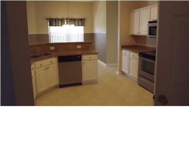 BROOKE ESTATES PH I - Residential