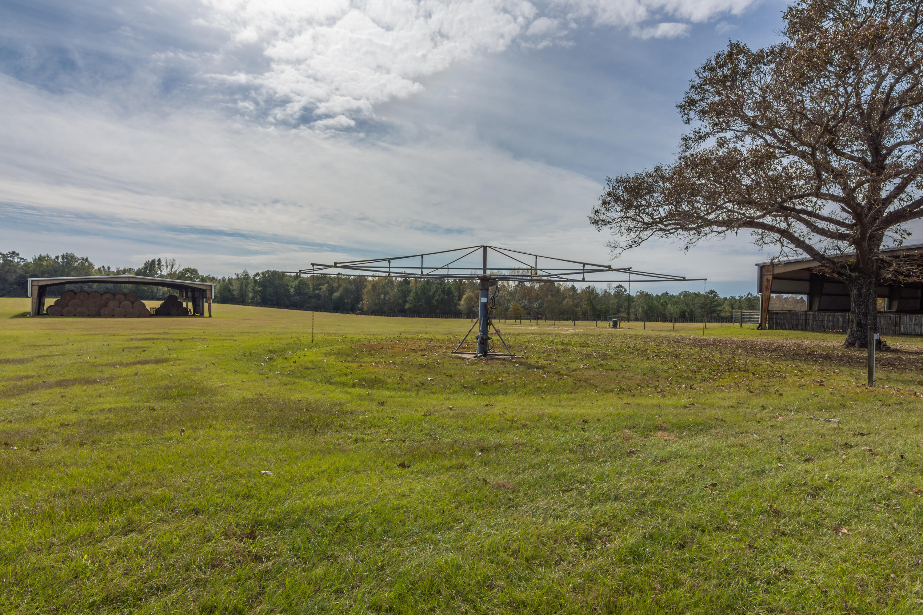METES & BOUNDS - Farm