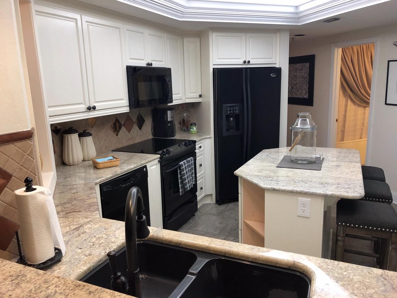 EAST PASS TOWERS CONDO PH 2 - Residential