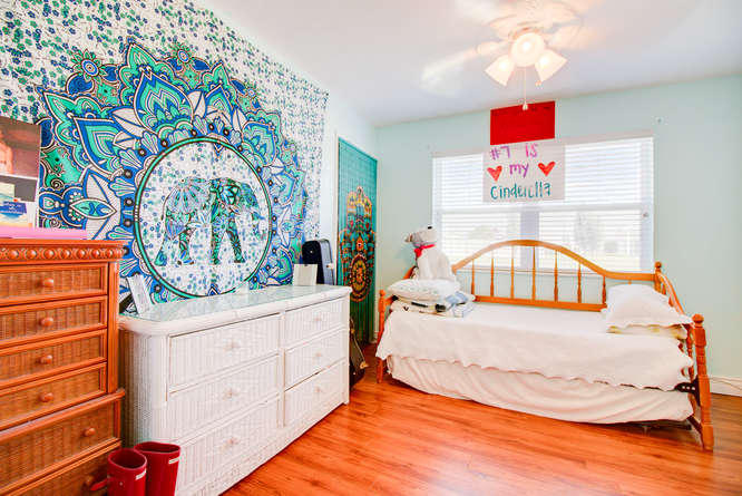 GARNIERS BEACH 2ND - Residential