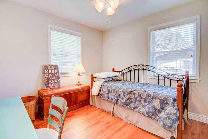 GARNIERS BEACH 2ND - Residential