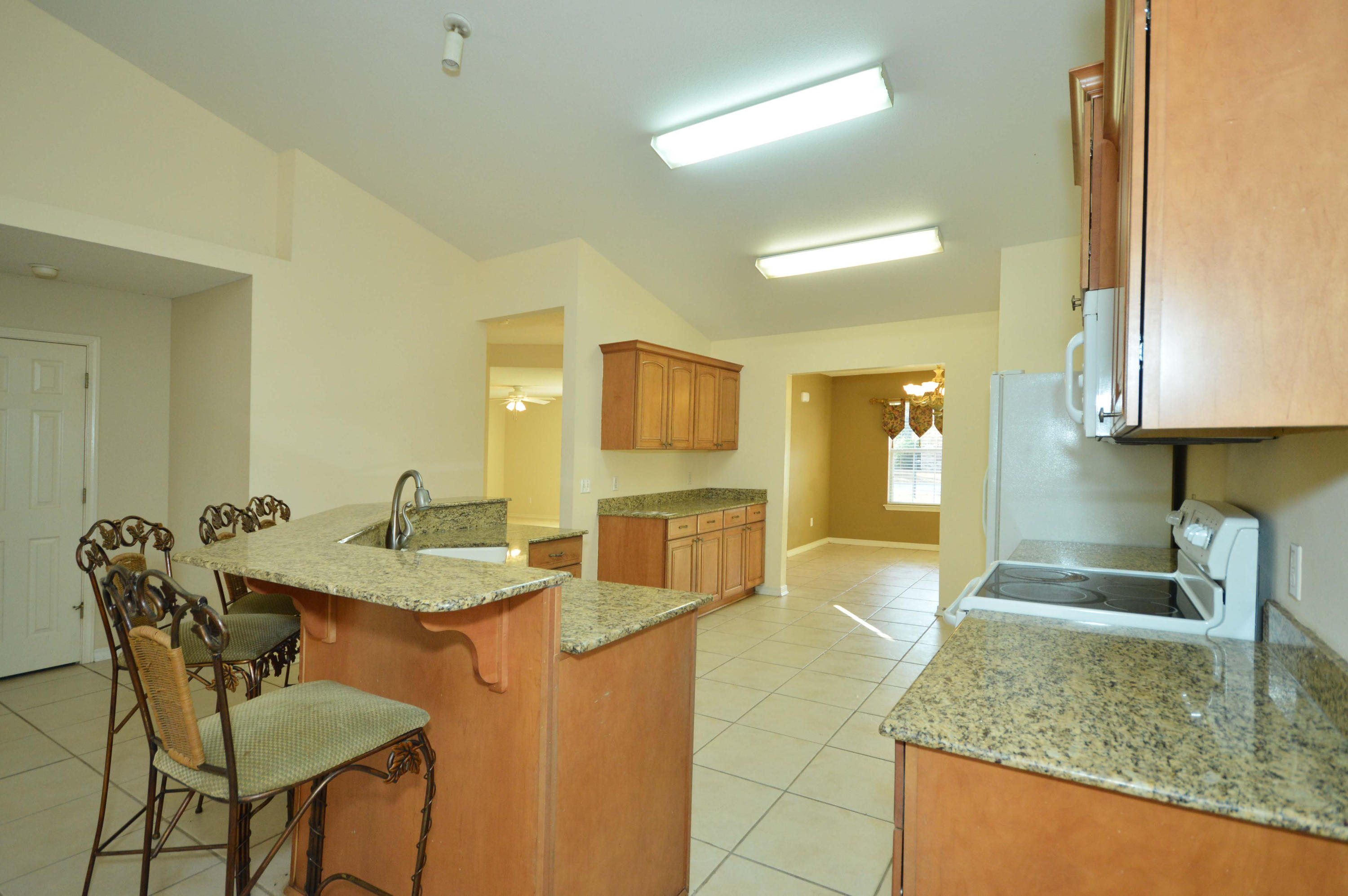 HOLLEY BY THE SEA - Residential