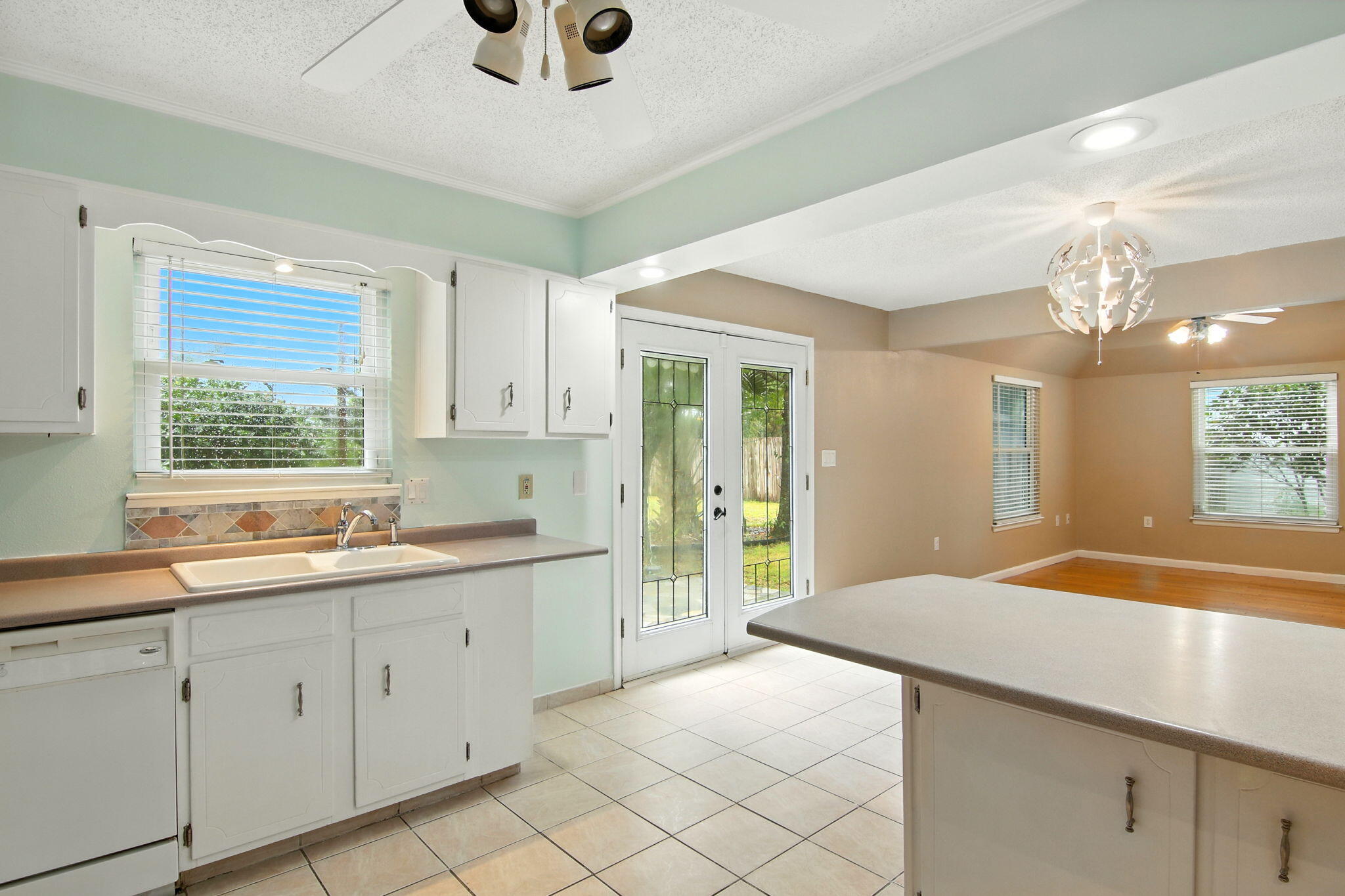 FOREST MANOR 3RD ADDN - Residential