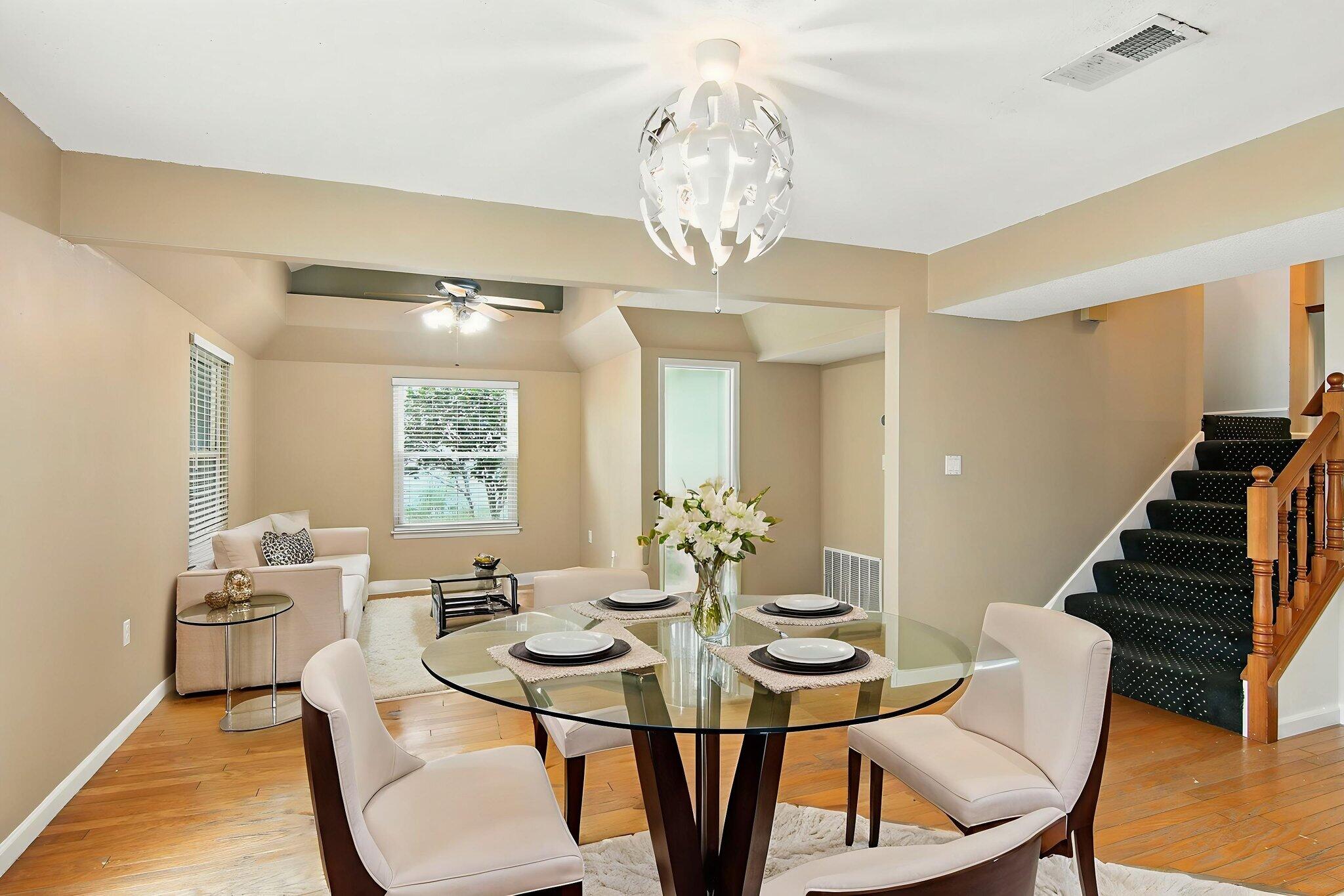 FOREST MANOR 3RD ADDN - Residential