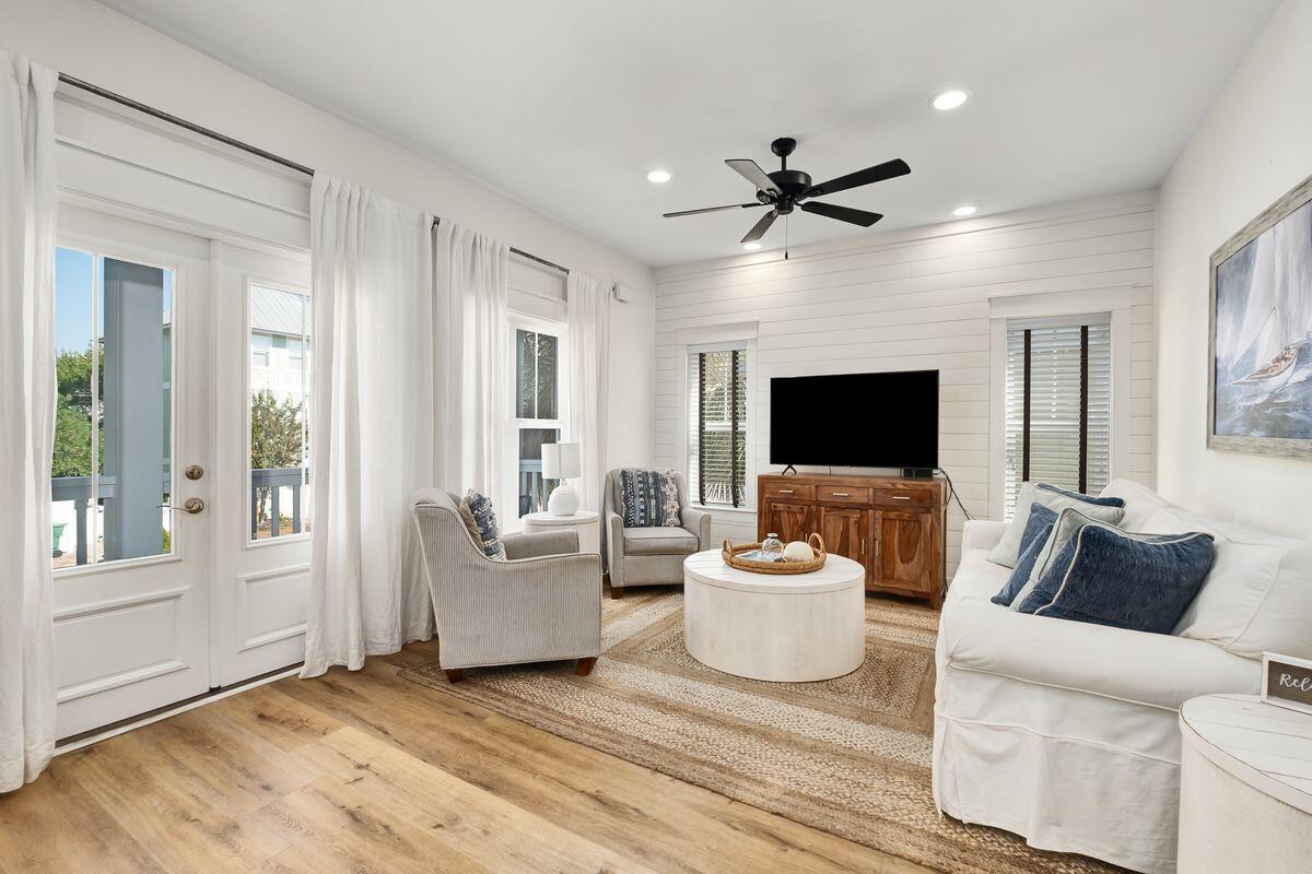 SATINWOOD PLACE - Residential