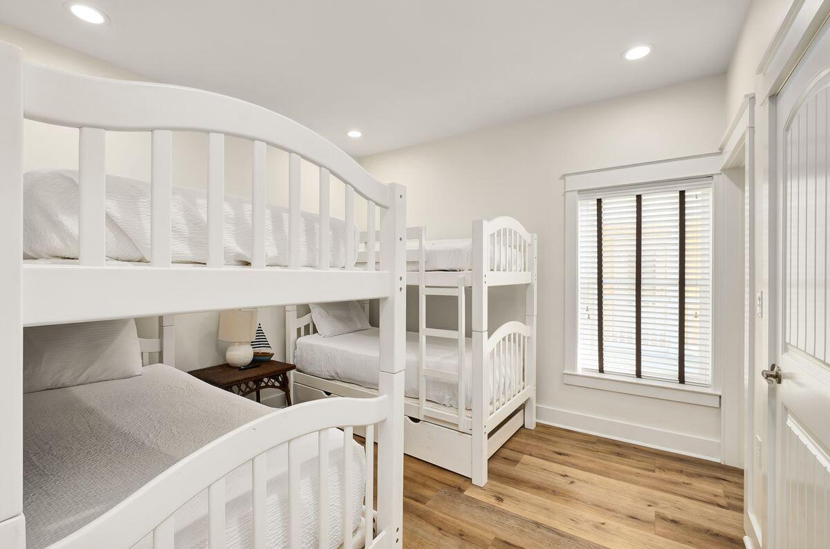 SATINWOOD PLACE - Residential