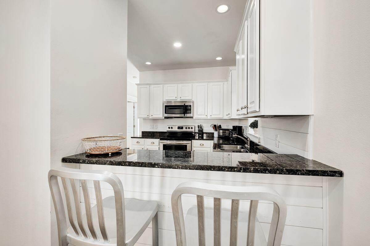 SATINWOOD PLACE - Residential