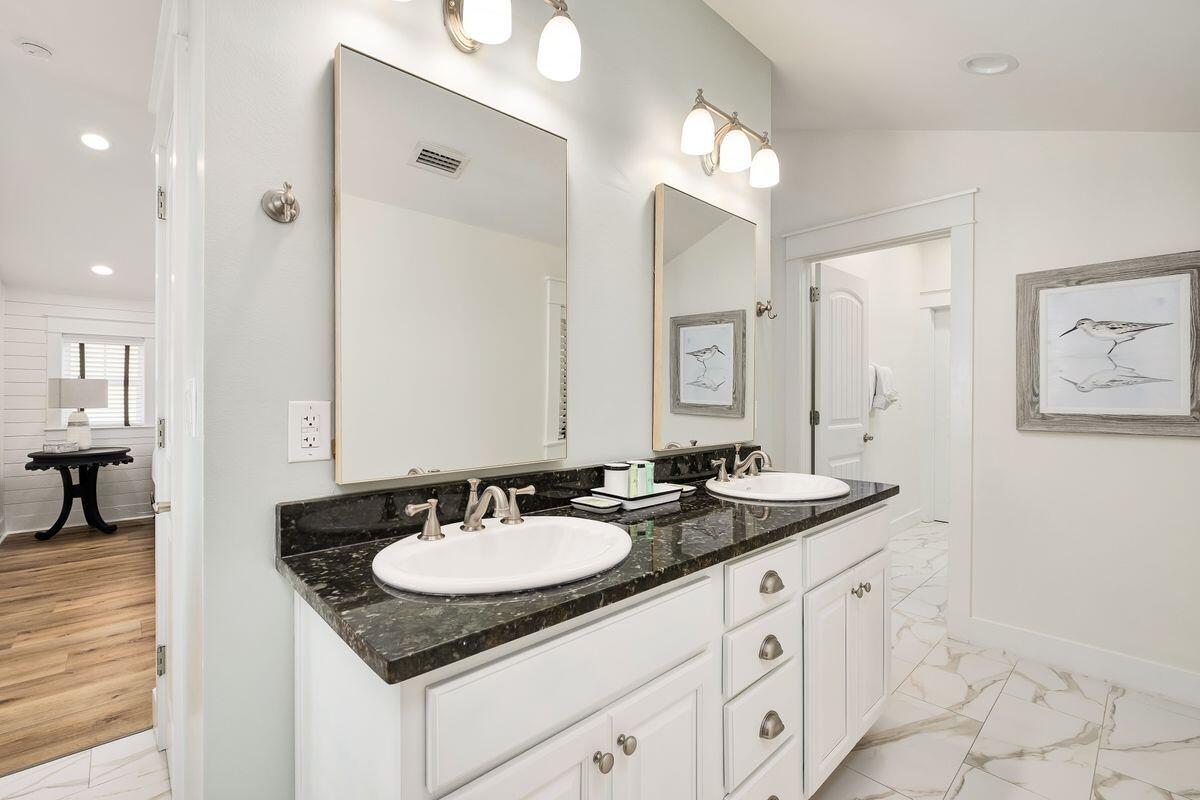 SATINWOOD PLACE - Residential