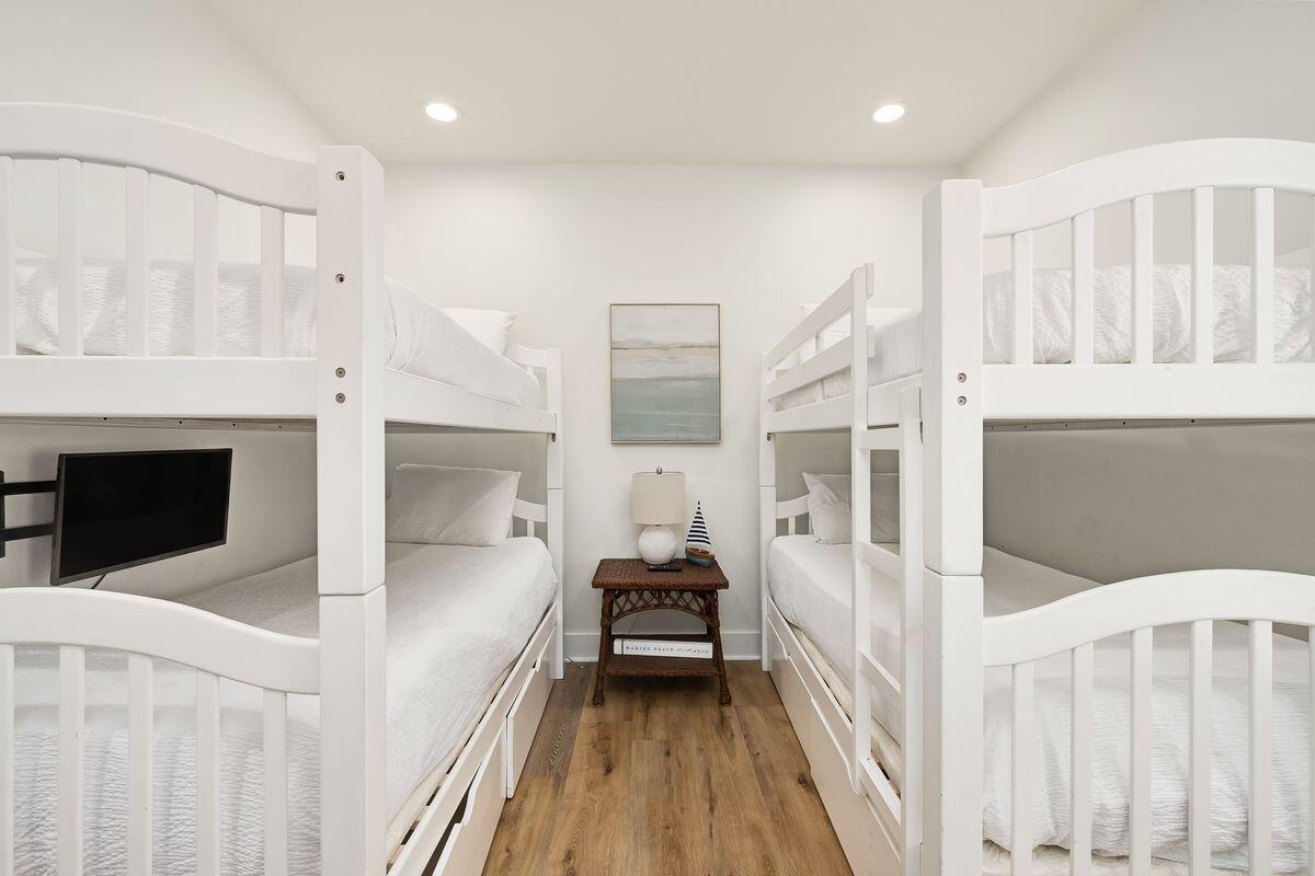 SATINWOOD PLACE - Residential