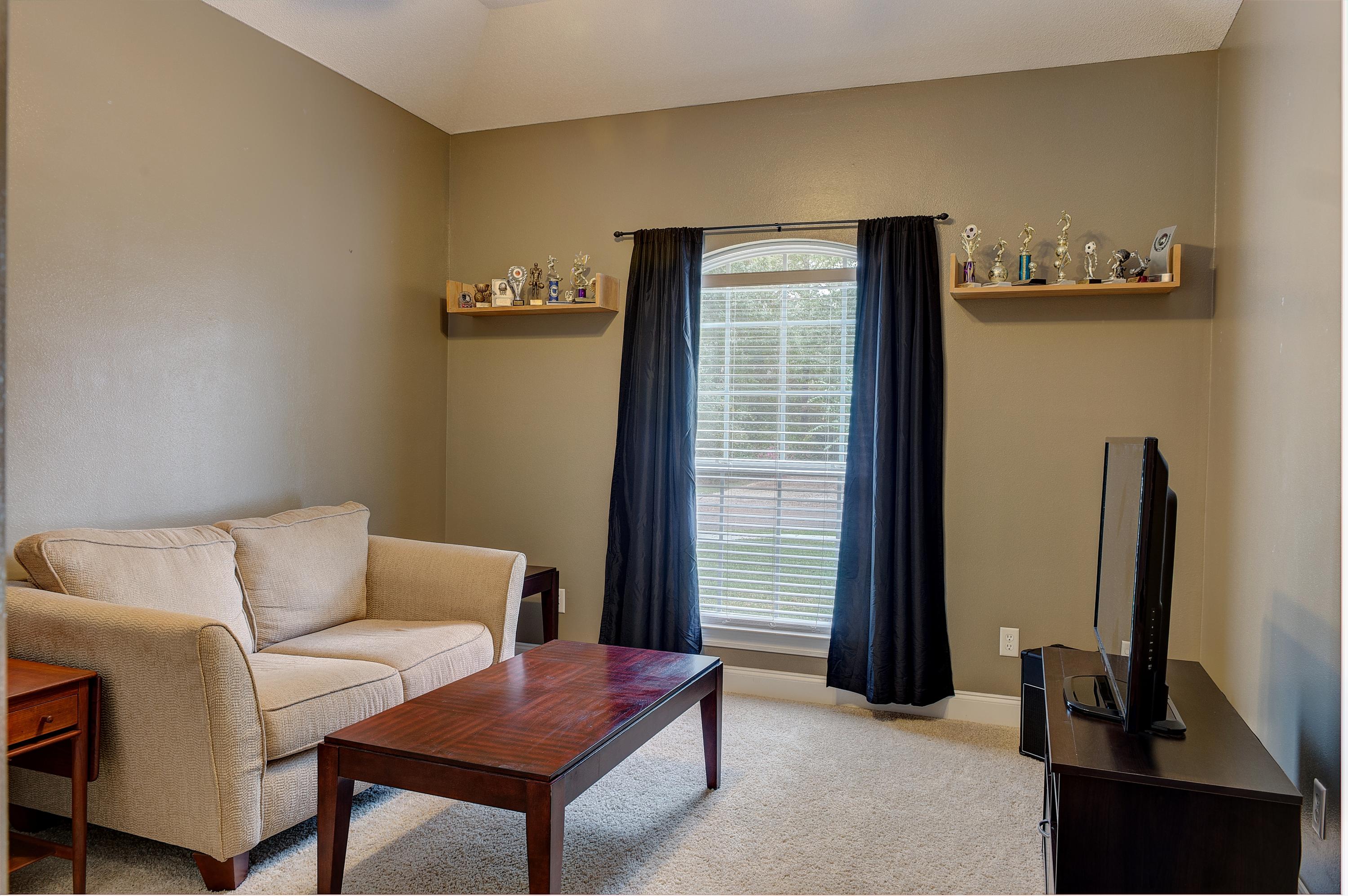 CLAIRES VINEYARD - Residential