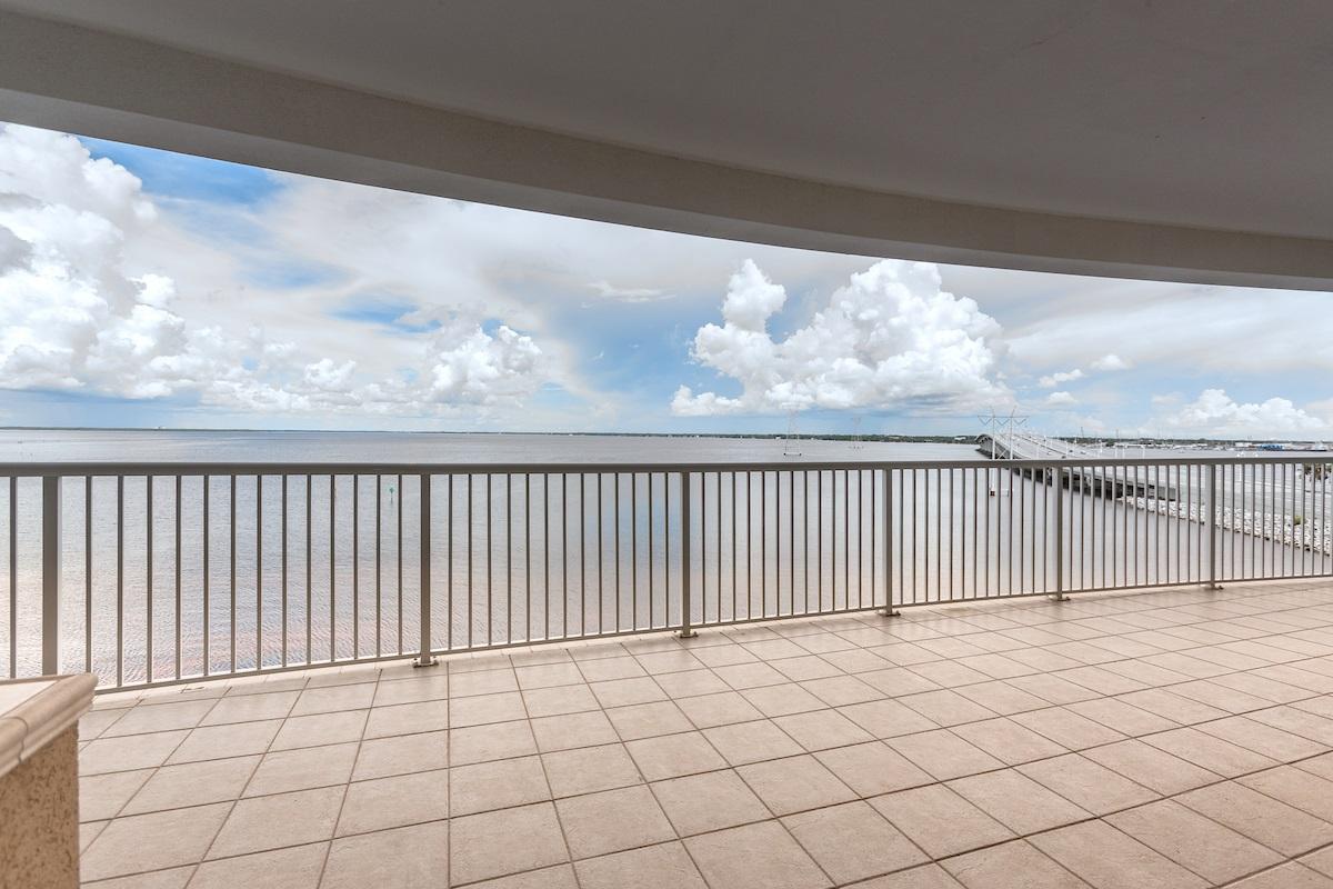 MARINA LANDING - Residential