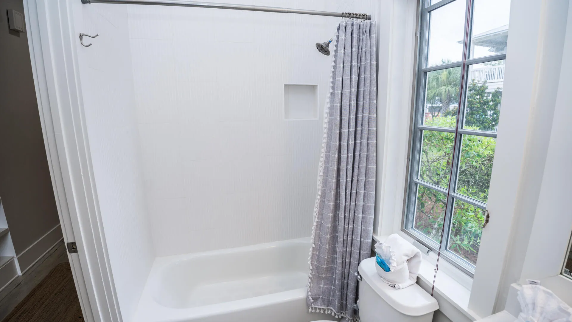 Santa Rosa Beach, Florida, 32459, United States, 4 Bedrooms Bedrooms, ,4 BathroomsBathrooms,Residential,Active,1876895